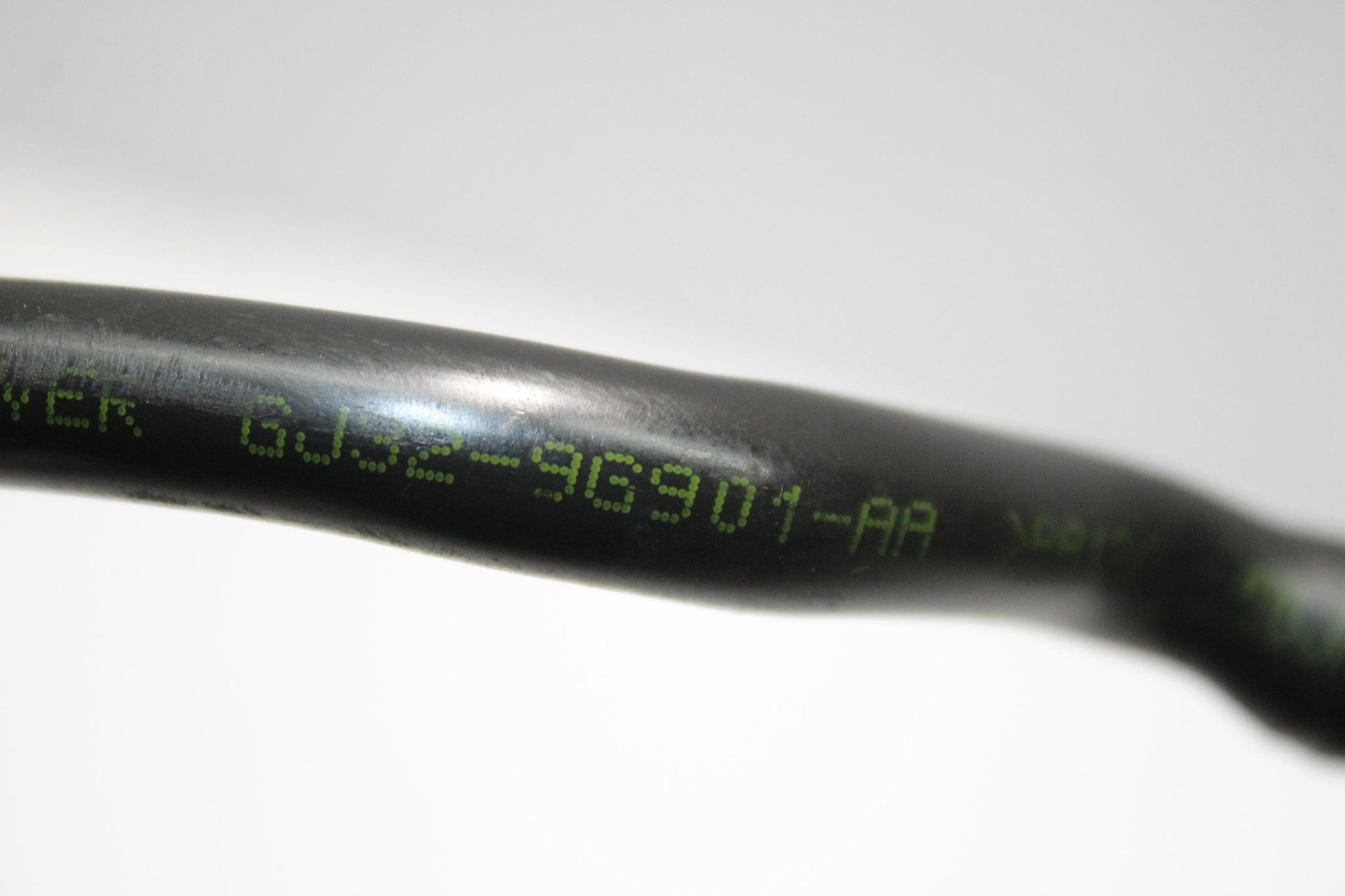2016 RANGE ROVER EVOQUE 2.0 Fuel Pipe GJ32-9G301-AA