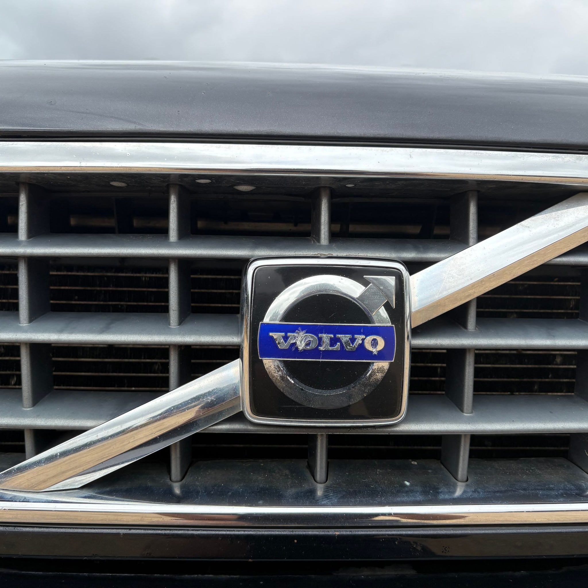 2009 VOLVO XC90 FRONT GRILL