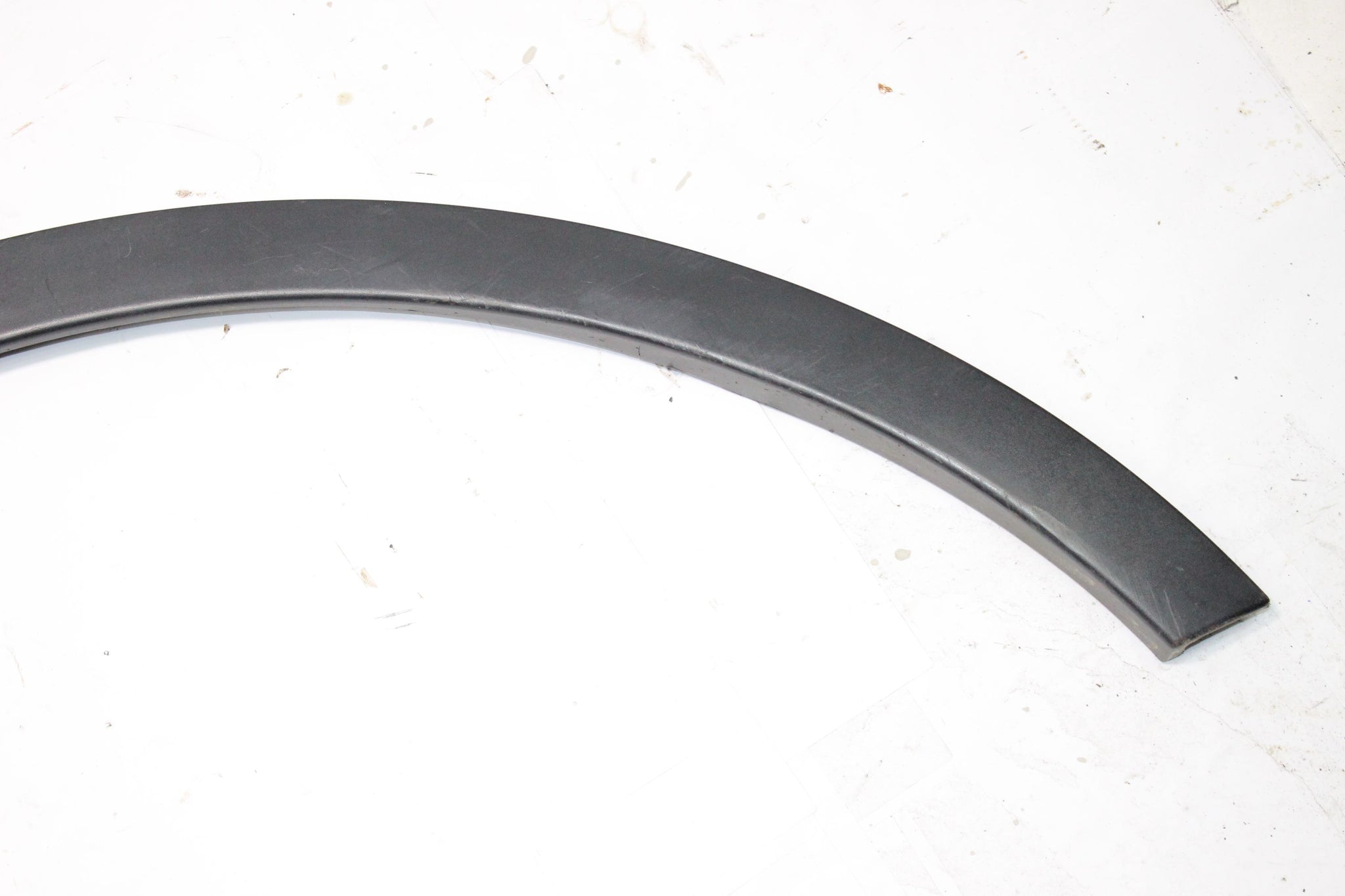 2012 RANGE ROVER EVOQUE Right side Front Wheel Arch Trim BJ32-16A074-AC