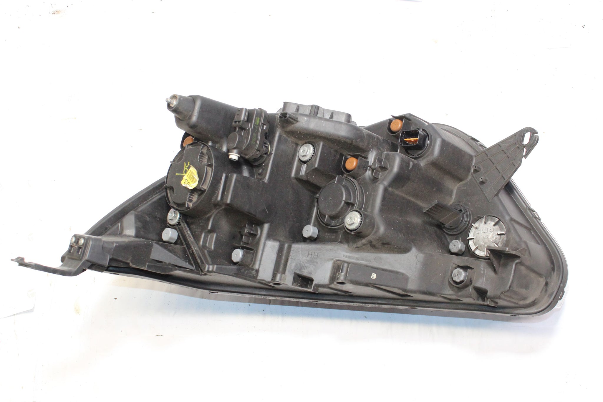 2018 SSANGYONG TURISMO RIGHT SIDE HEADLIGHT HALOGEN