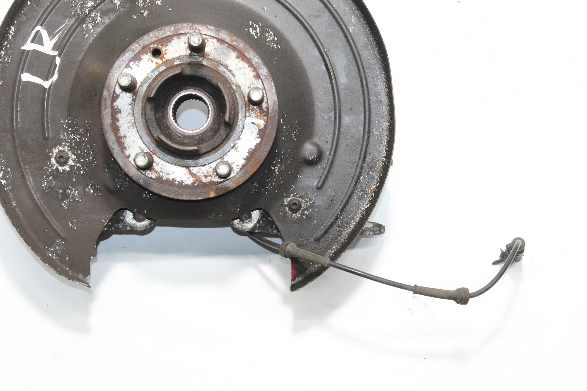 2013 RANGE ROVER VOGUE L405 4.4 Left side Rear Wheel Hub