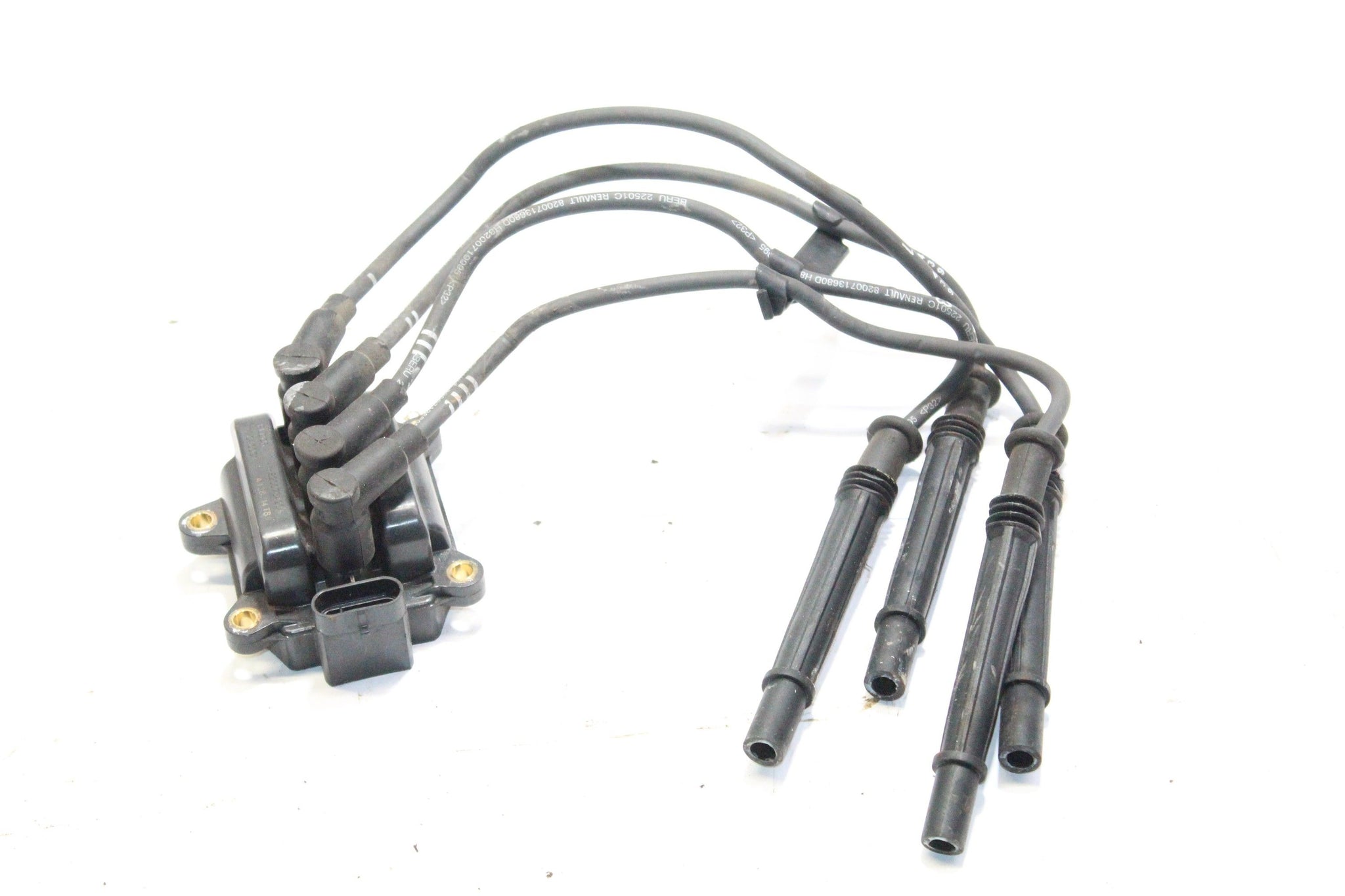 2014 RENAULT CLIO 1.2 Petrol Ignition Coil Pack 8200734204