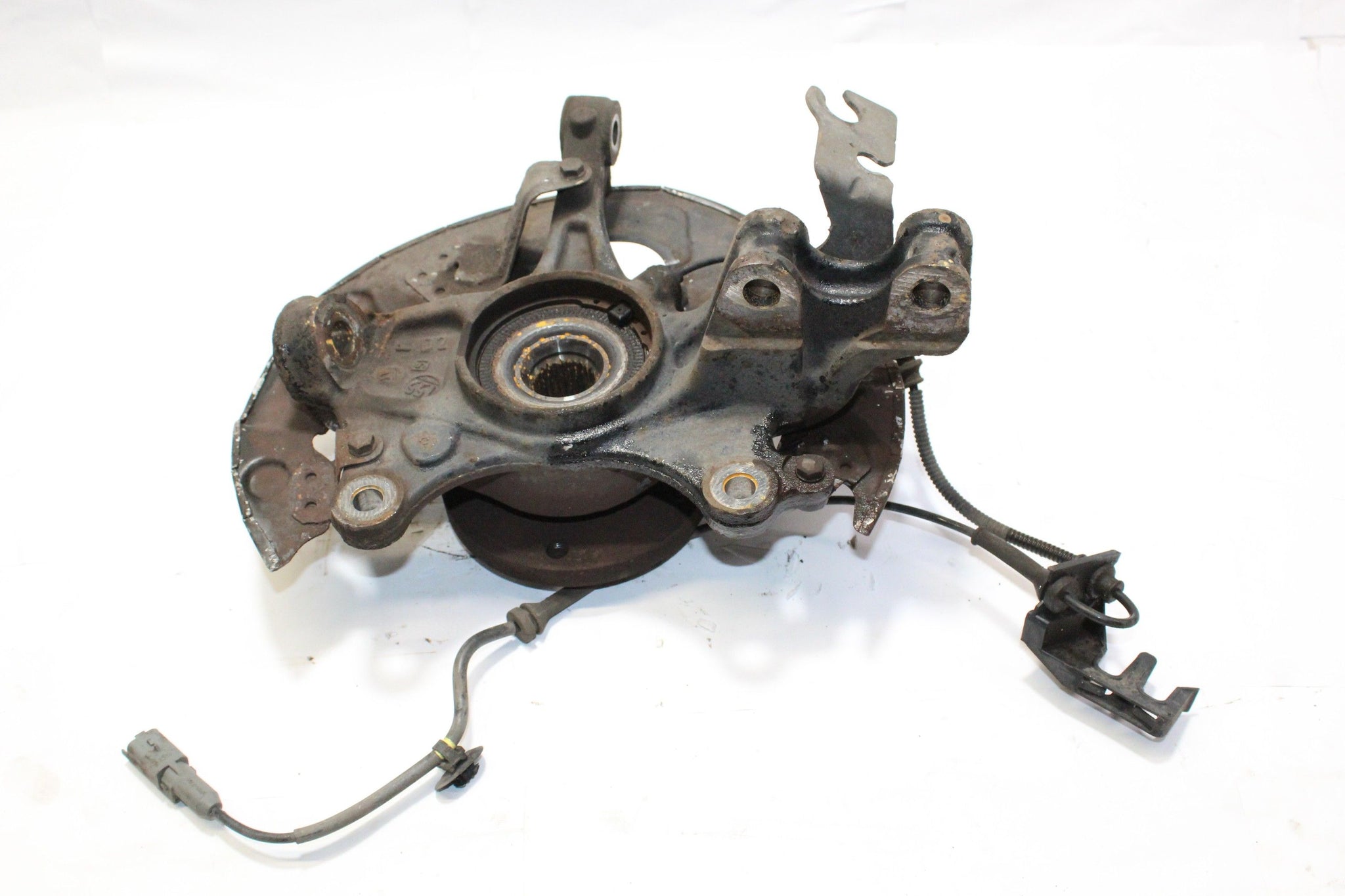 2015 CITROEN C4 1.6 Left side Front Wheel Hub