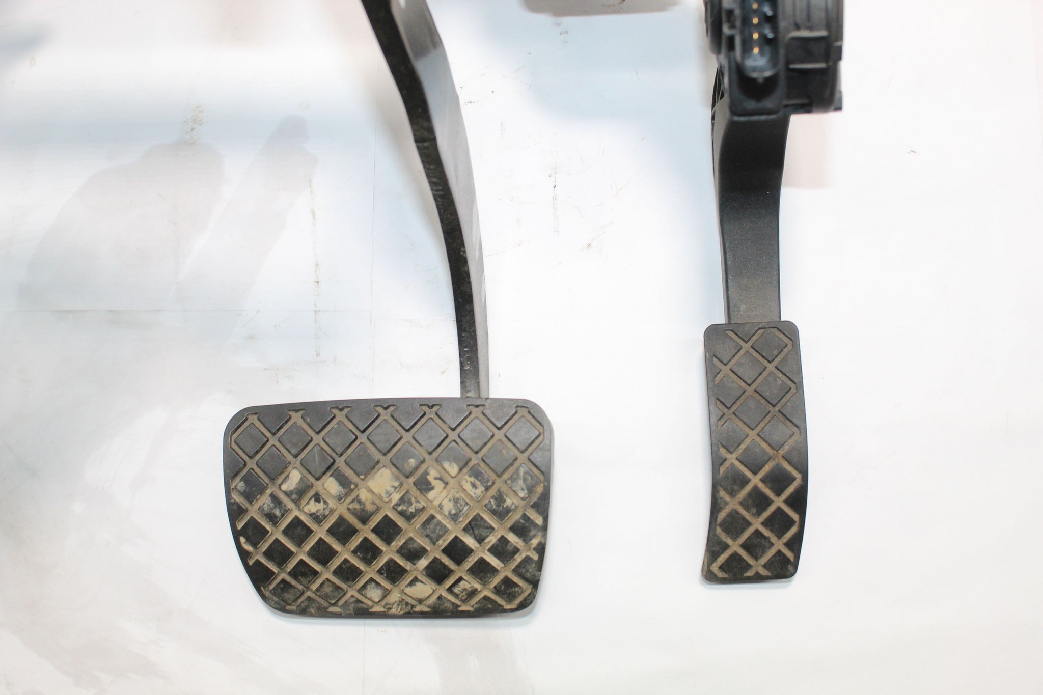 2014 AUDI A5 S Line AUTOMATIC Brake Pedal and Accelerator Pedal 8K2721117