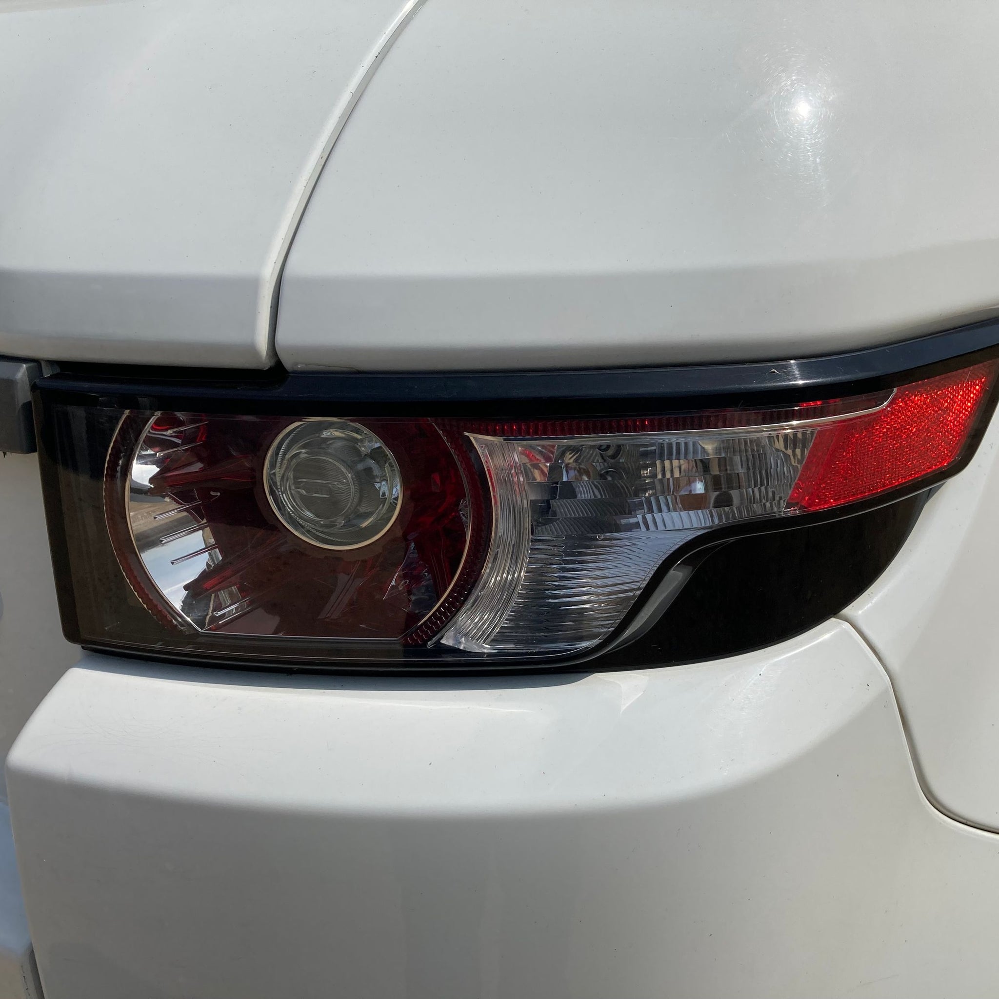 2012 RANGE ROVER EVOQUE RIGHT SIDE REAR TAIL LIGHT