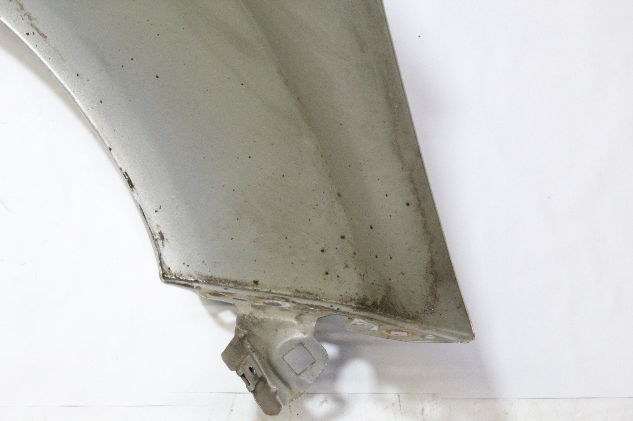 2013 FORD FIESTA Left side Wing MOONDUST SILVER