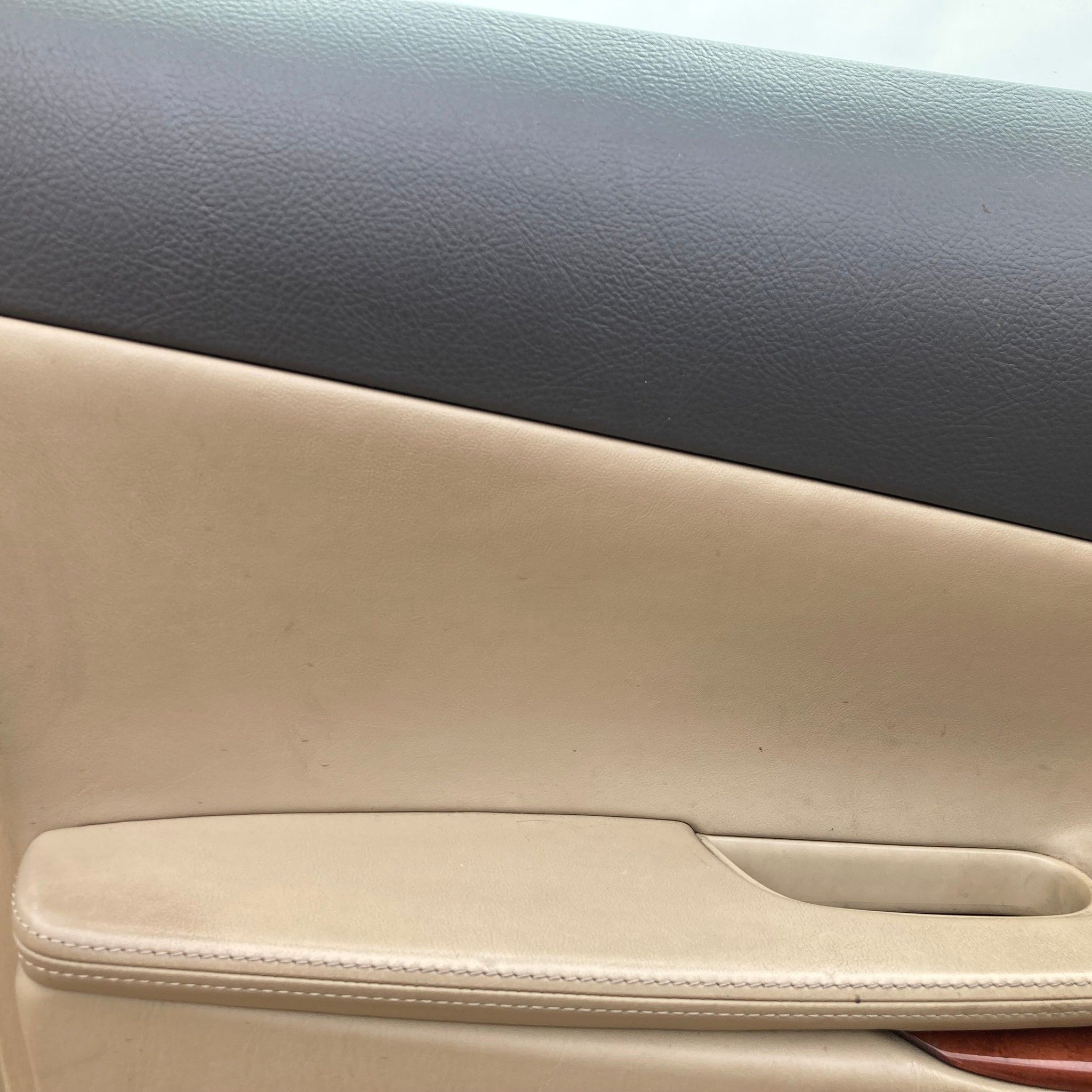 2007 LEXUS GS300 Passenger side Front Complete Door SILVER