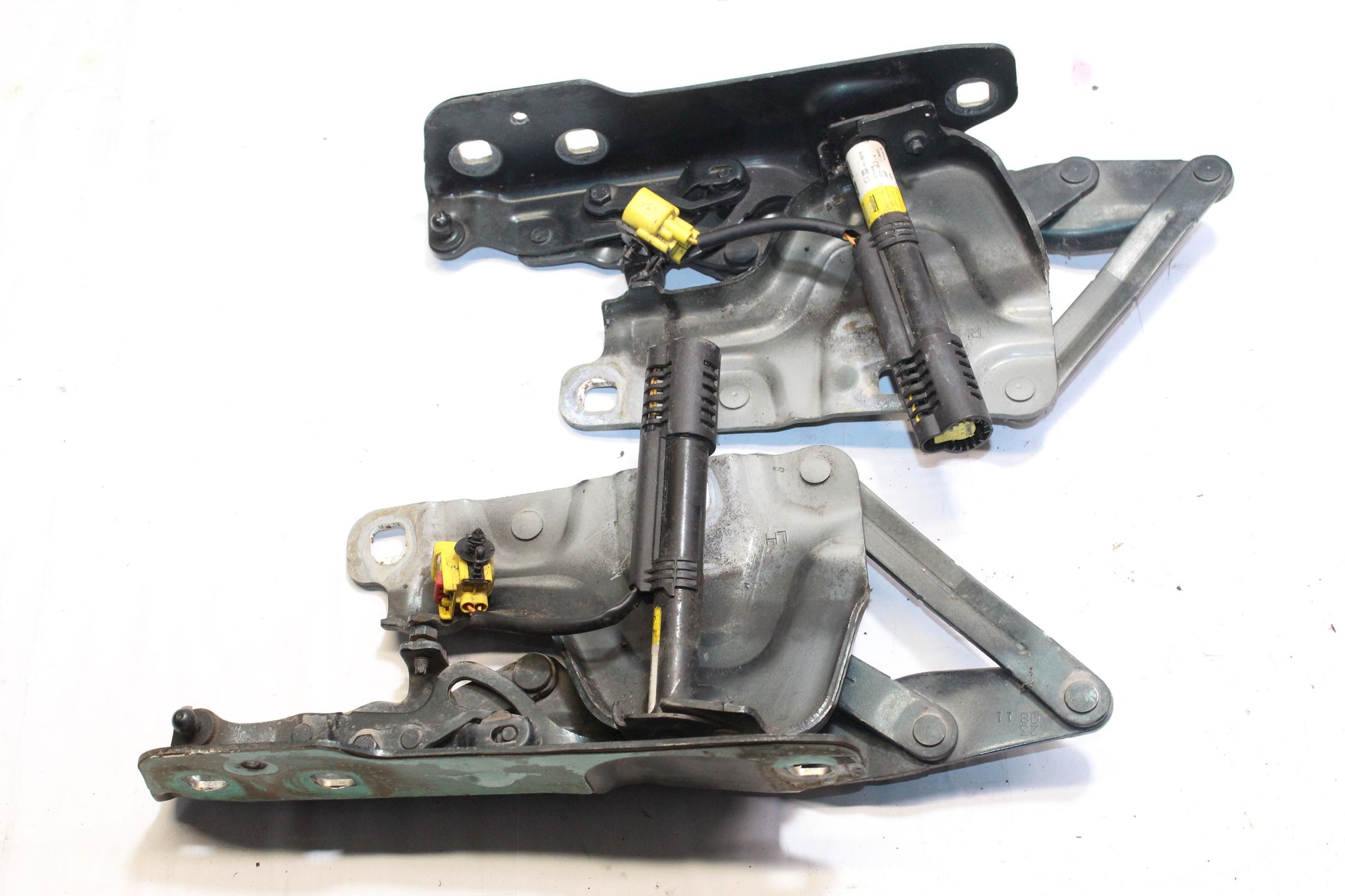 2015 JAGUAR XE Bonnet Hinge Pair GX73-16801-AE GX73-16800-AE