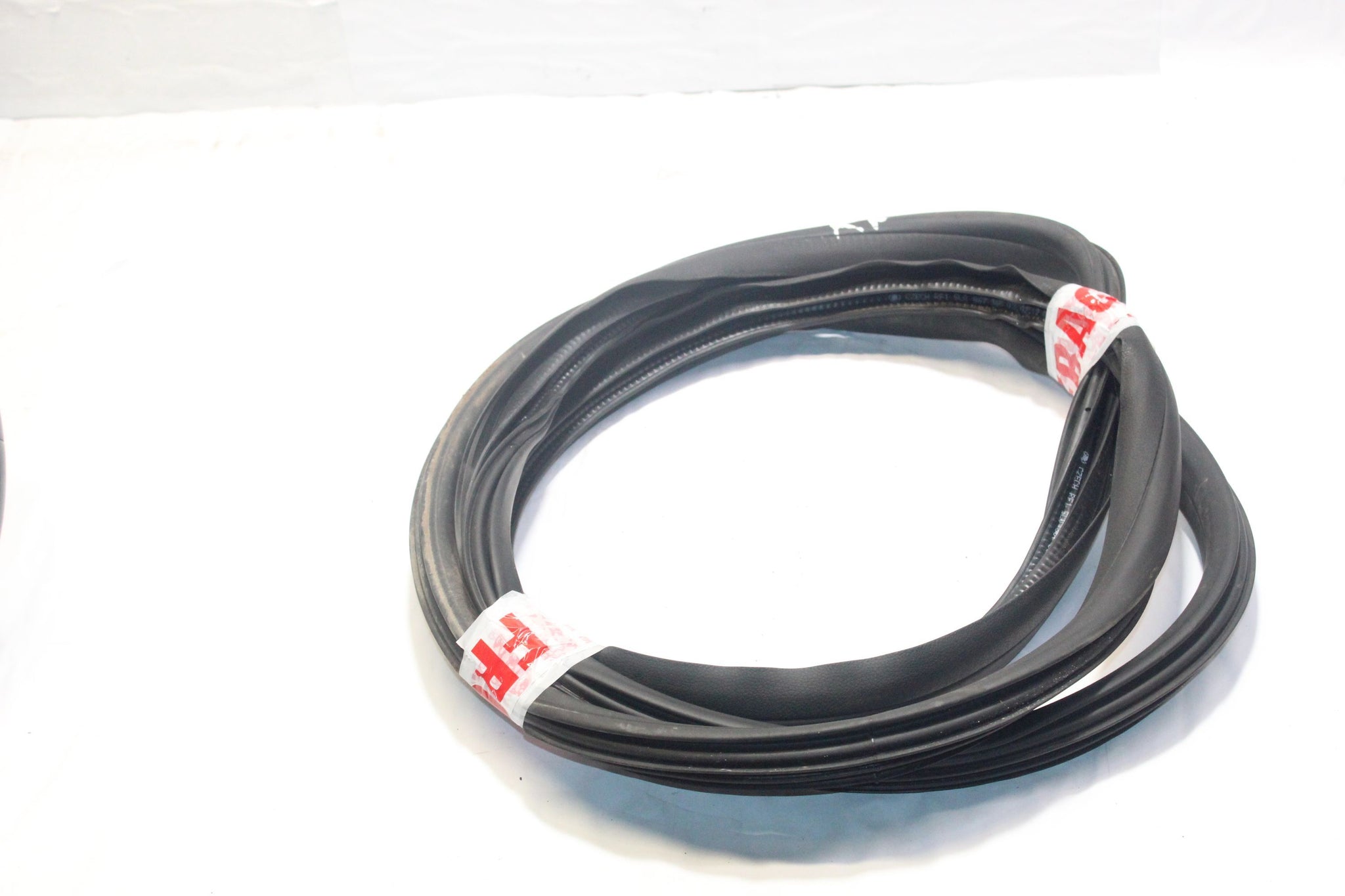 2012 SKODA YETI Right side Front Door Seal Rubber