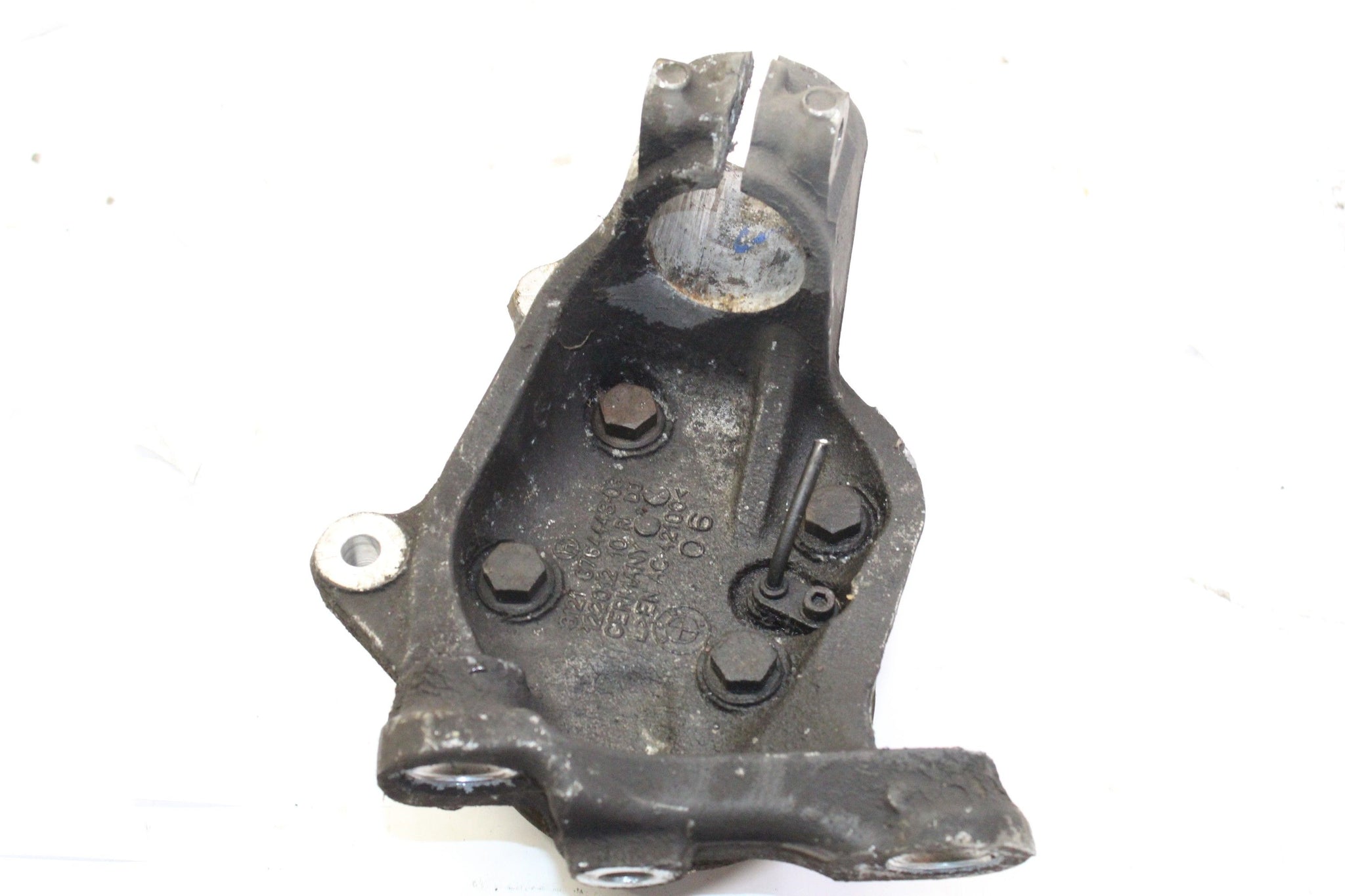 2010 BMW E81 116i 2.0 Left side Front Wheel Hub 6764443