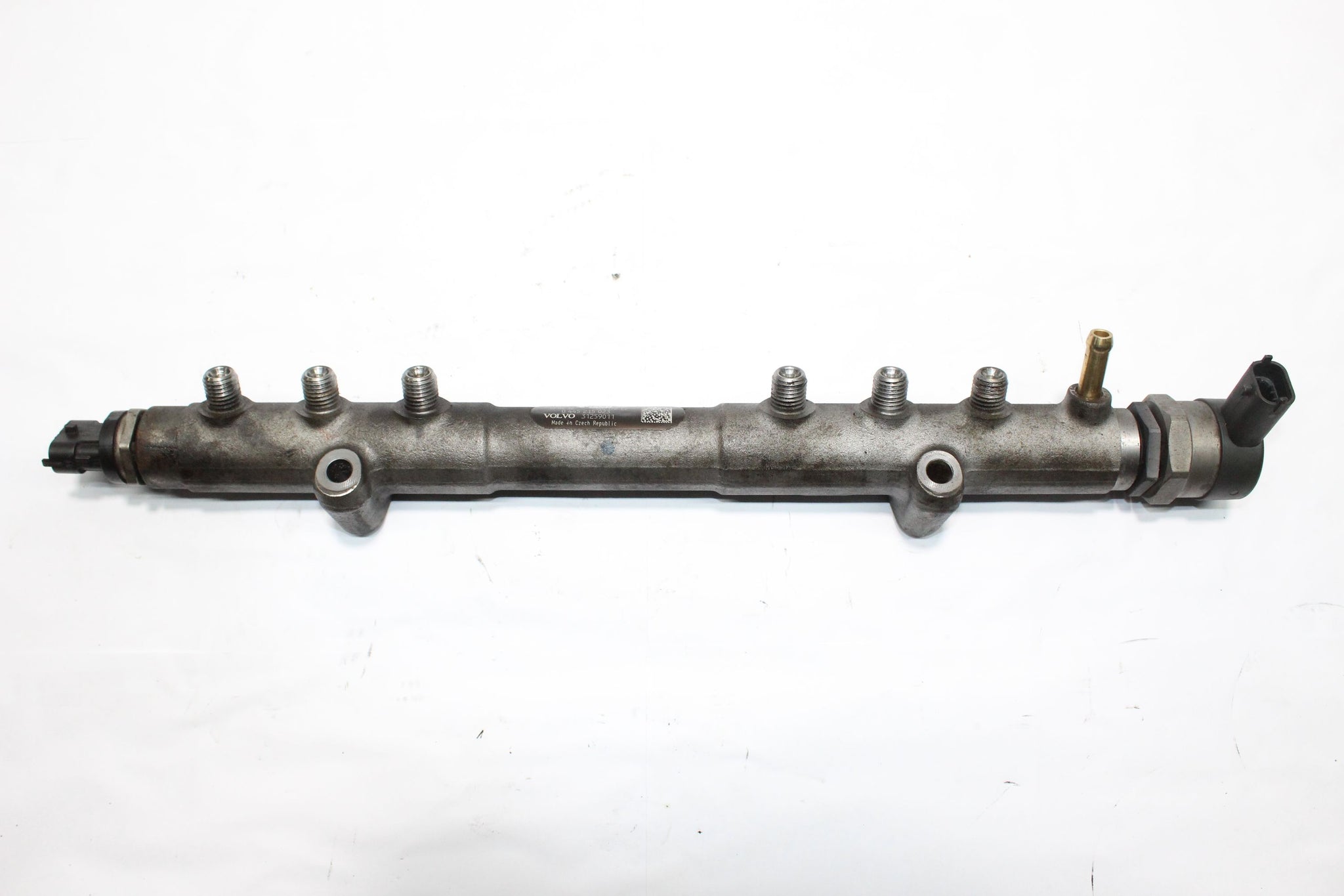 2010 VOLVO XC90 2.4 Diesel Fuel Injector Rail 31259011