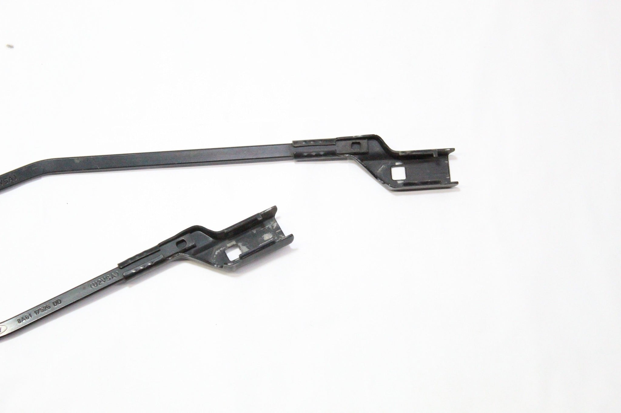 2013 FORD FIESTA Wiper Arm Pair