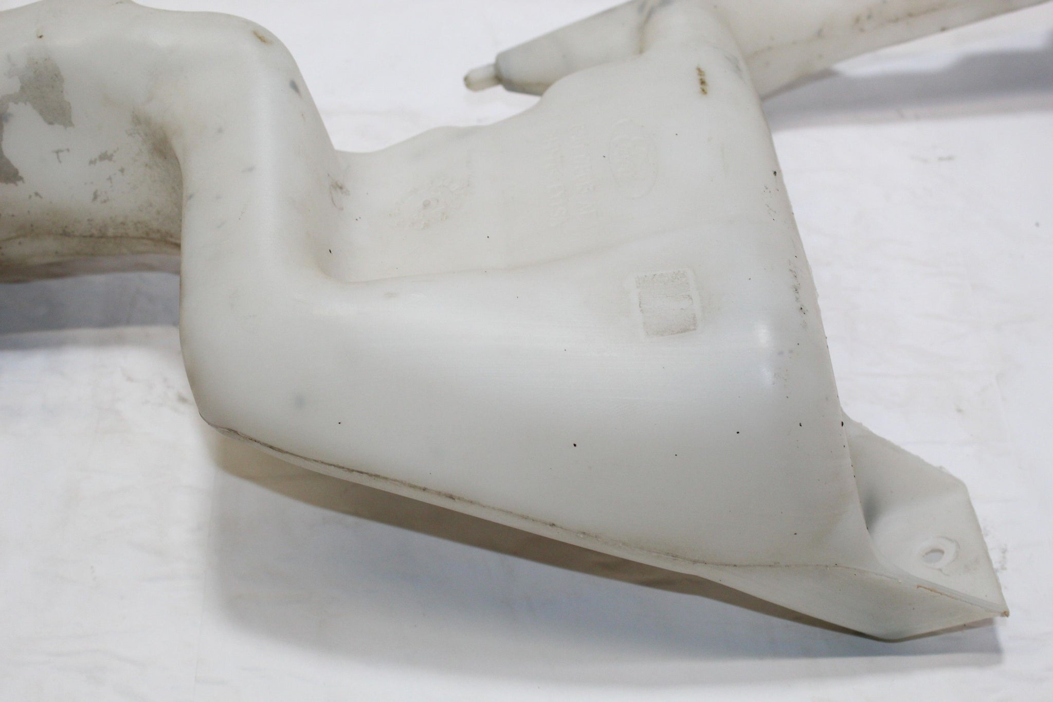2013 FORD FIESTA Windscreen Washer Bottle Pump 8A6117B613AF