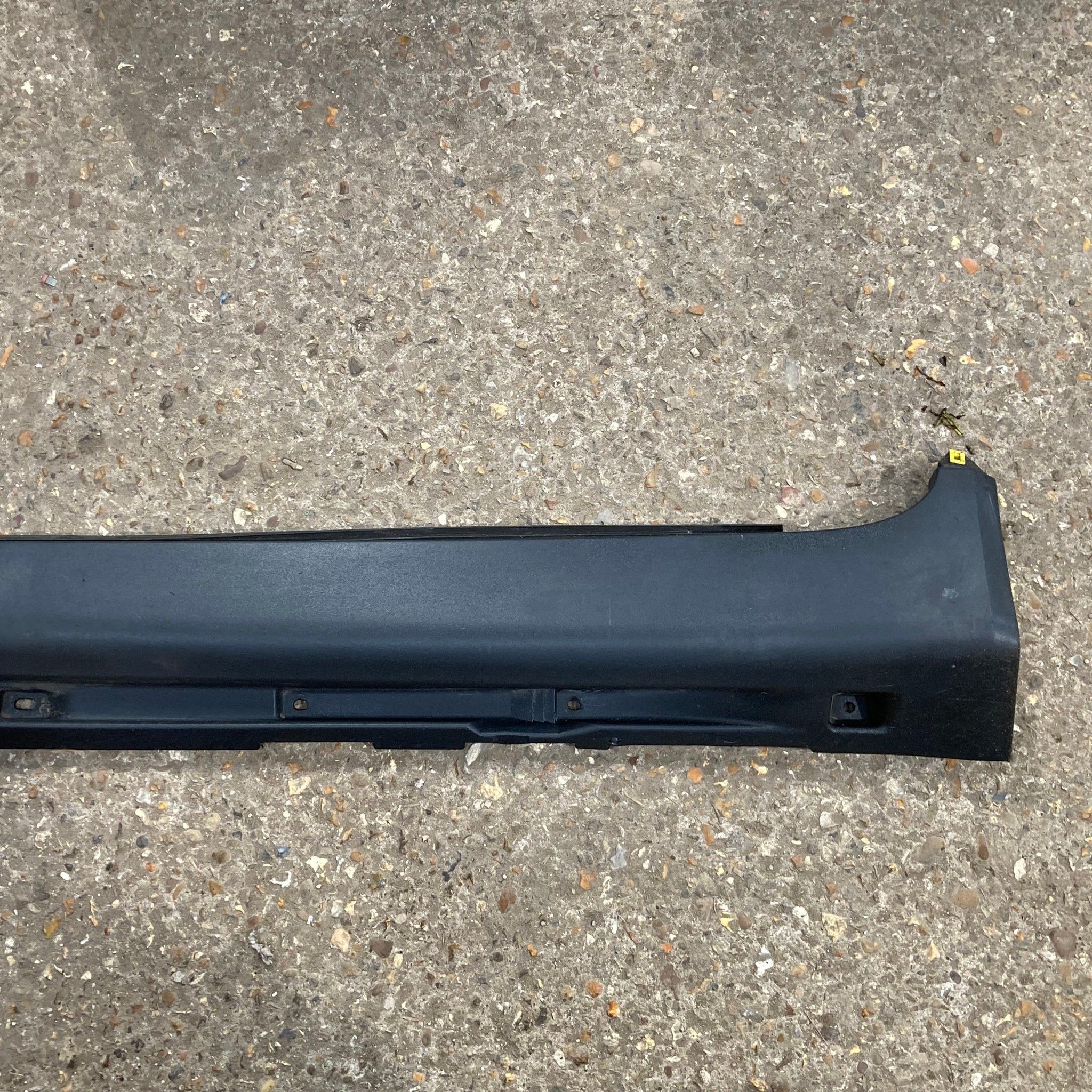 2008 VOLVO XC90 Left side Skirt Sill Cover 30653722