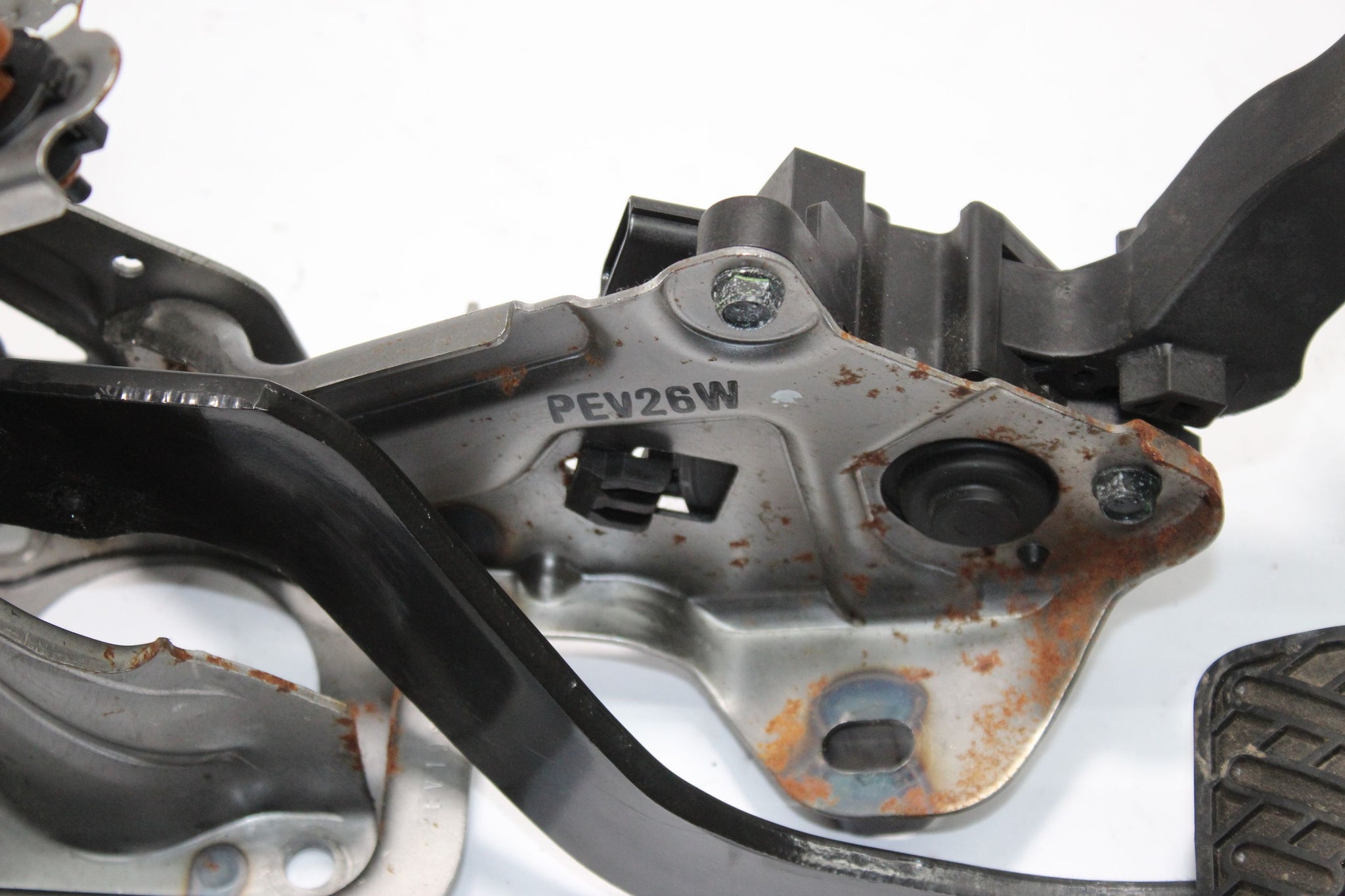 2016 NISSAN JUKE F15 1.5 Brake and Accelerator Pedal 180024DA0B