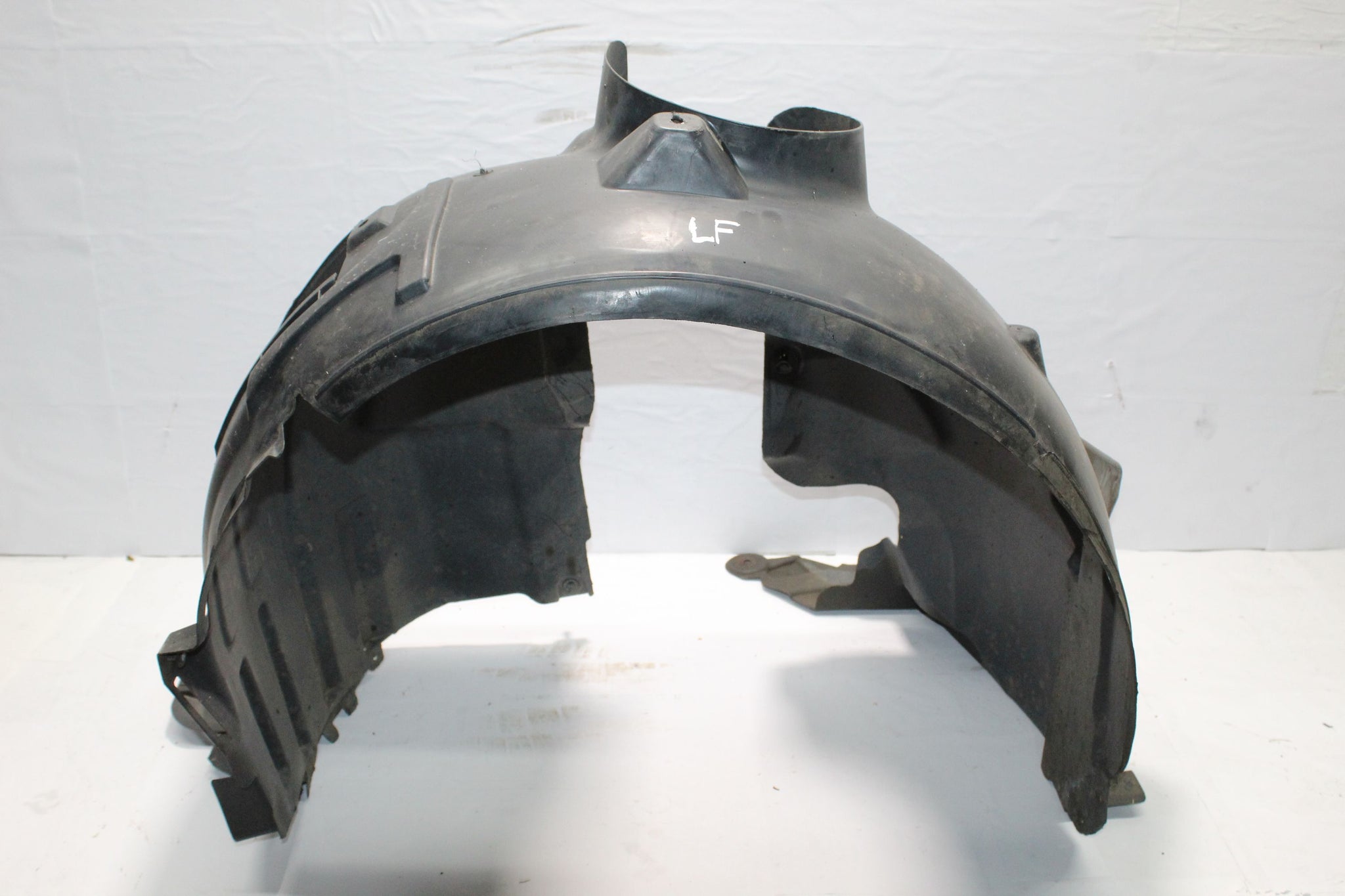 2012 MERCEDES B CLASS W246 LEFT SIDE FRONT SPLASH GUARD