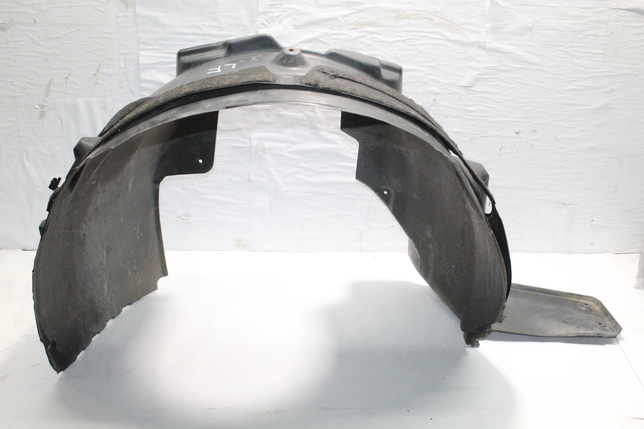 2011 RANGE ROVER VOGUE L322 Left side Front Splash Guard