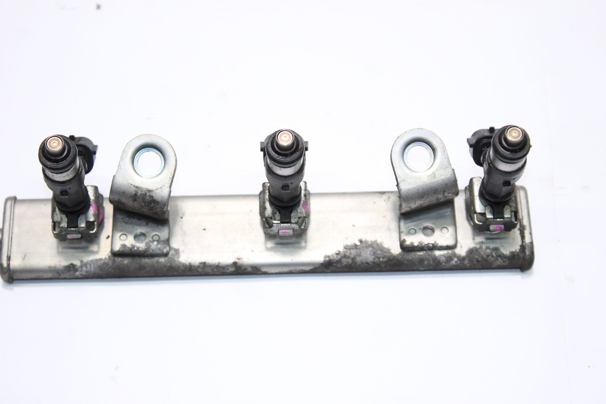 2013 MITSUBISHI MIRAGE 1.2 Petrol Fuel Injection Rail with Injector