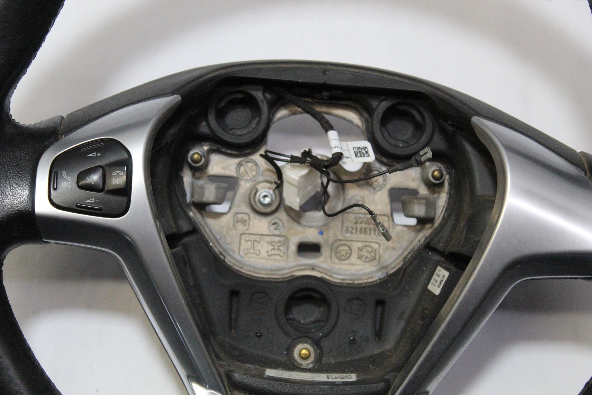 2013 FORD FIESTA Multifunction Steering Wheel