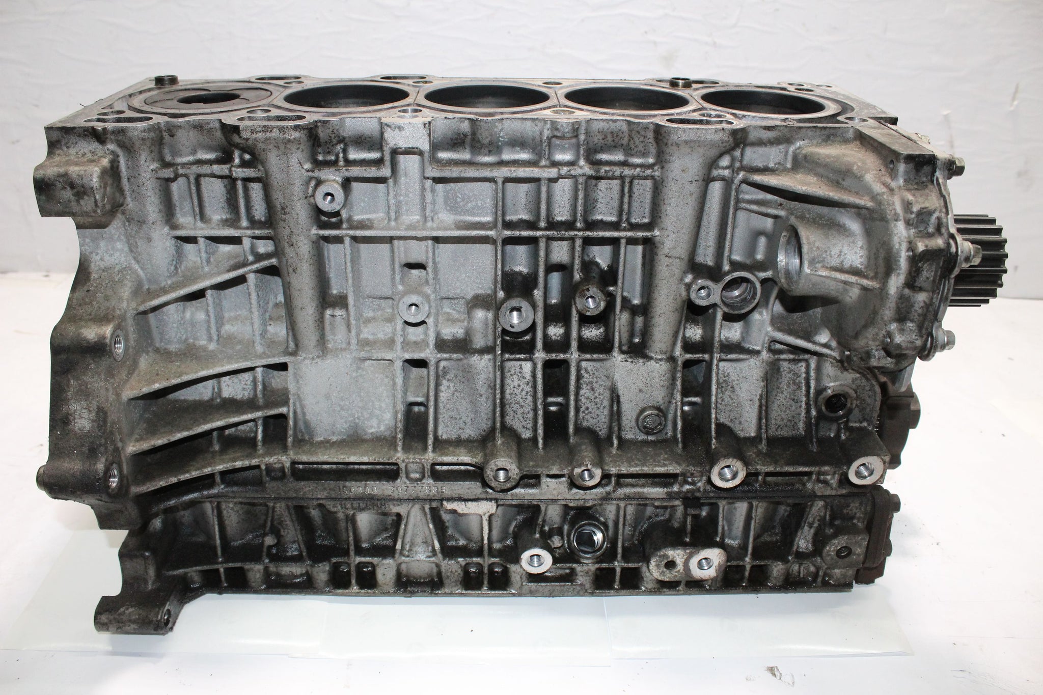2010 VOLVO XC90 2.4 Diesel D5244T4 Engine Block Bottom End 31359265