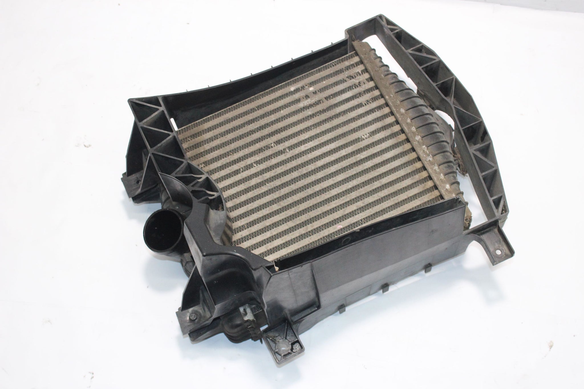 2014 RANGE ROVER VOGUE L405 4.4 Intercooler with Air Deflector Duct