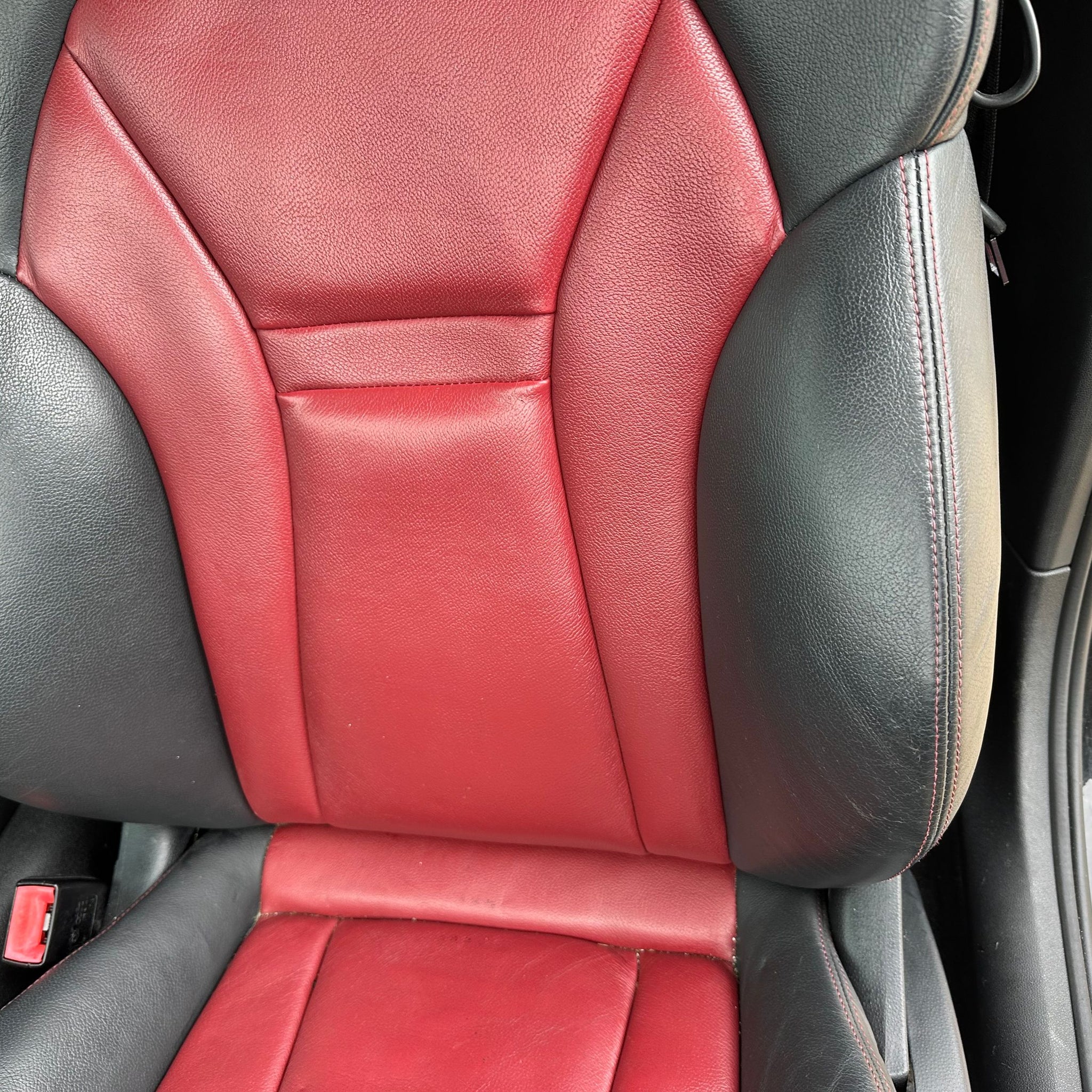 2011 AUDI A1 RED INTERIOR SEATS DOOR CARD PANELS