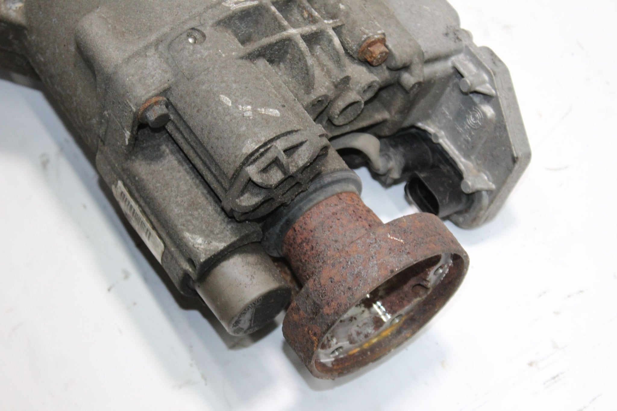 2011 VOLVO S60 3.0 AUTOMATIC Rear Differential DIFF P31256867