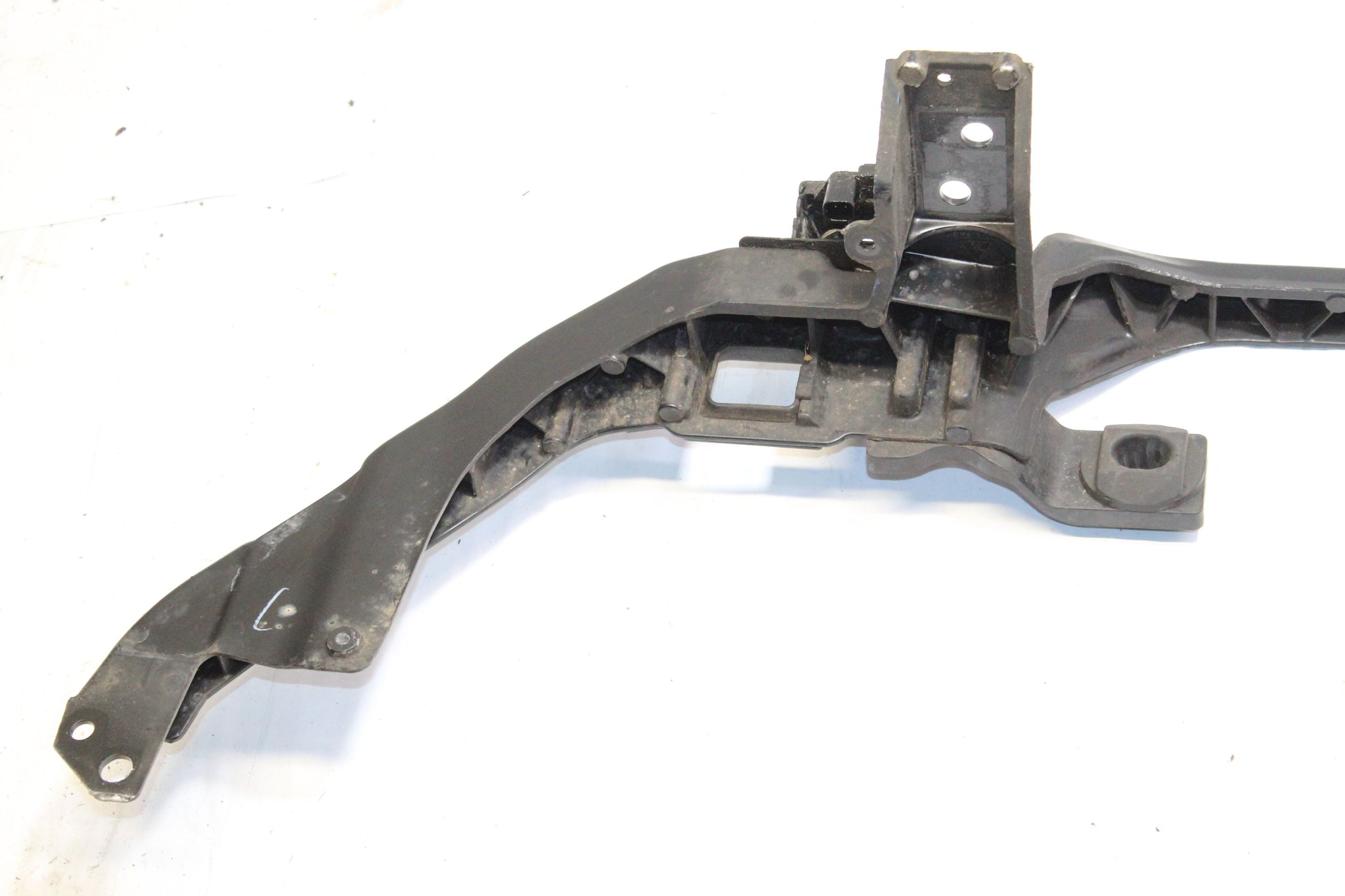 2015 JAGUAR XE Front Lower Tie Support Bar