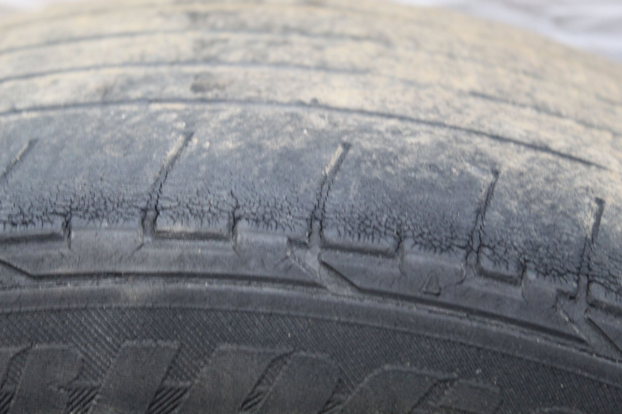 2012 BMW X1 E84 ALLOY WHEEL WITH TYRE 225 / 50 R17 2MM