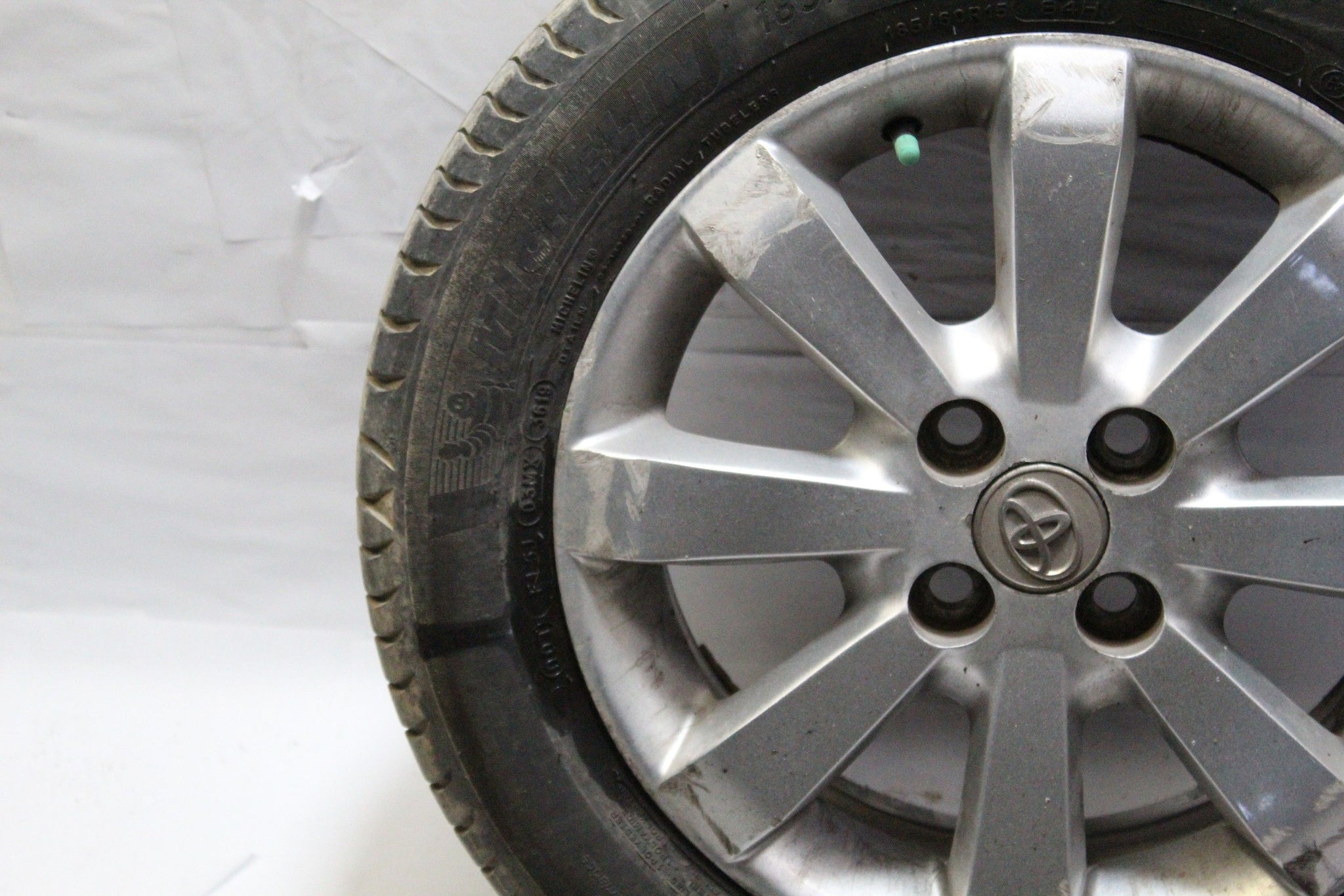2011 TOYOTA YARIS Alloy Wheel with Tyre 185/60 R15 5.3MM