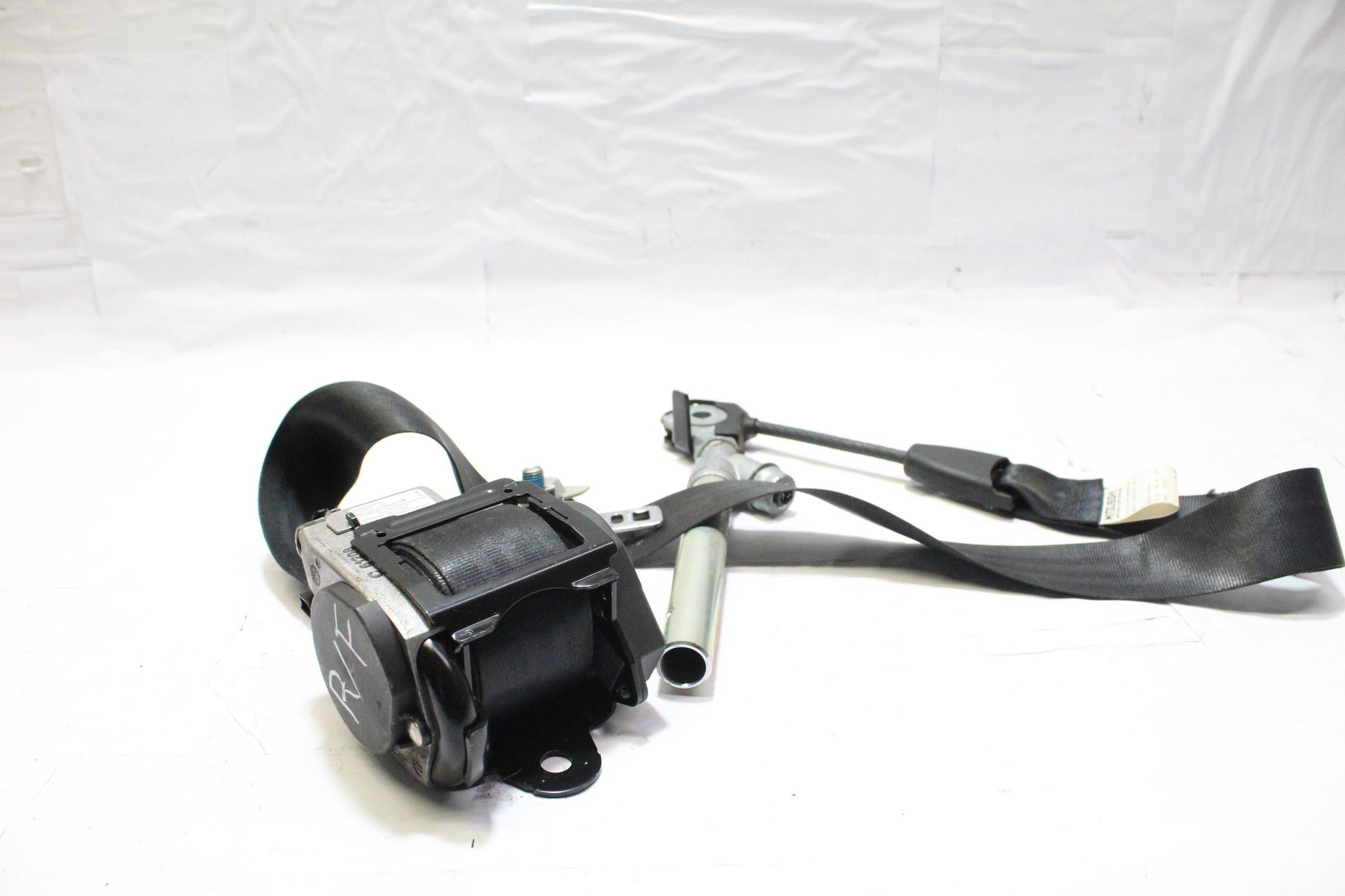 2008 Mitsubishi Outlander Right side Front Seat Belt