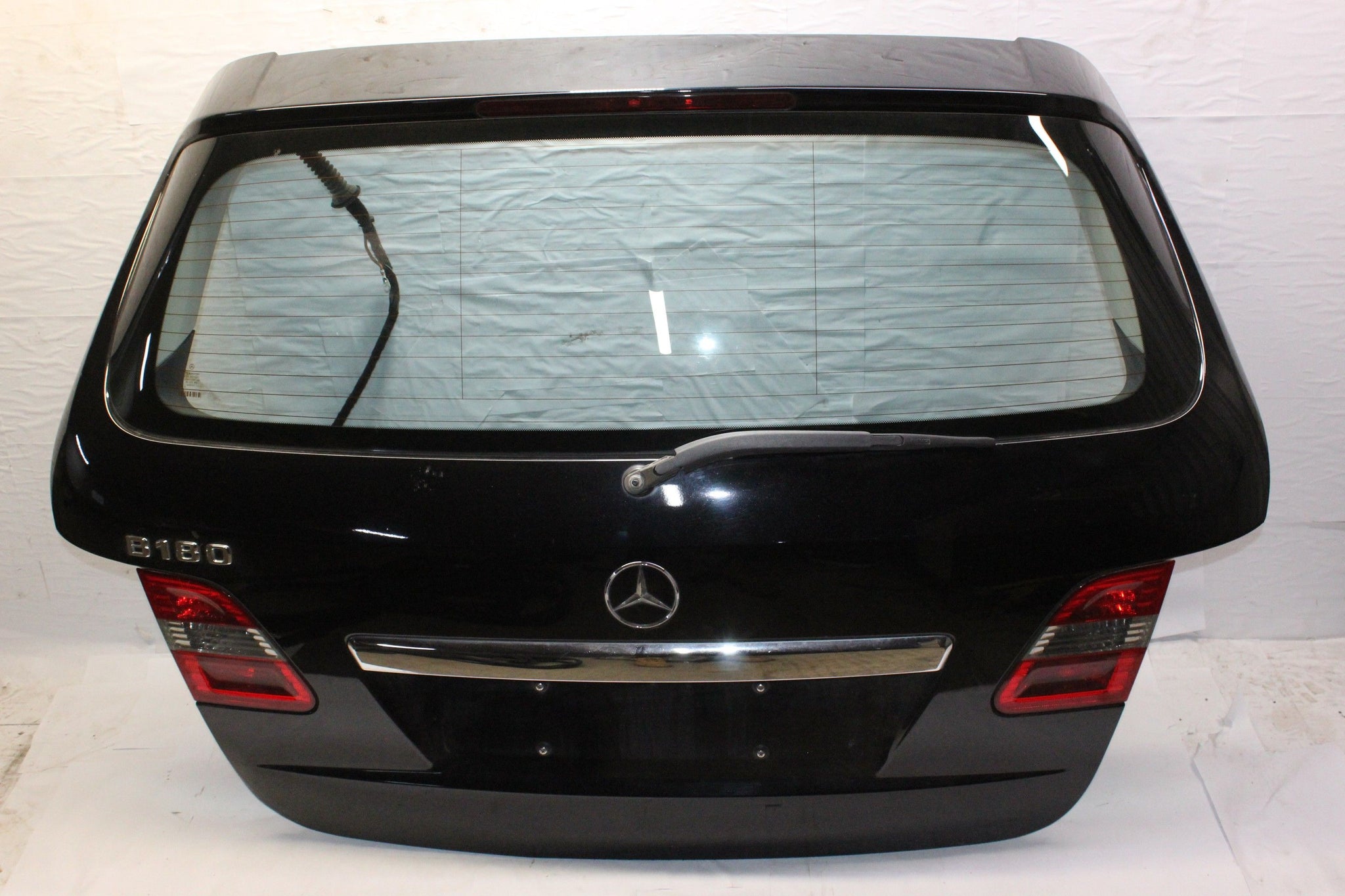 2010 MERCEDES W245 B180 Complete Tailgate BLACK