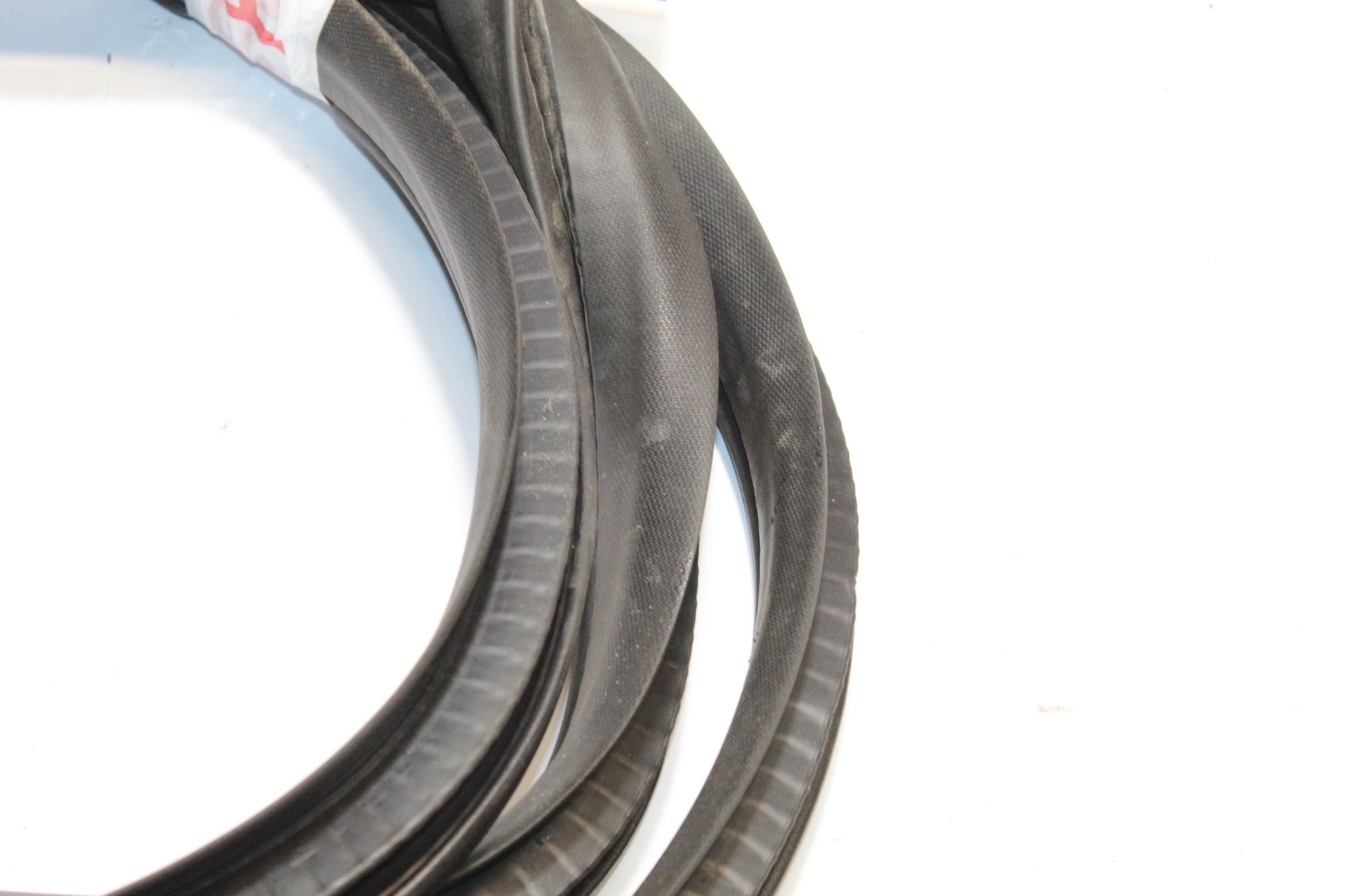 2016 FORD KUGA MK2 Right side Rear Door Seal Rubber