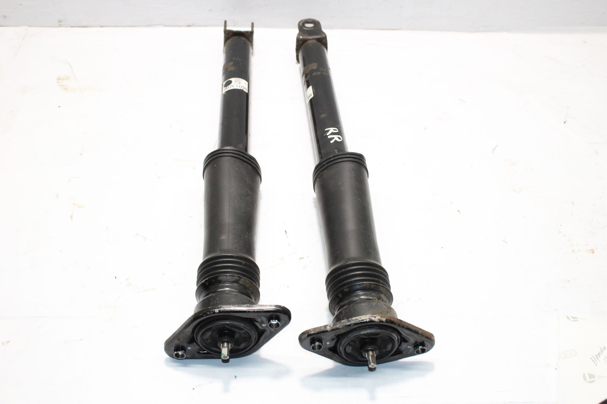 2019 HYUNDAI I40 1.6 Rear Shock Absorber Pair 55311-3Z780