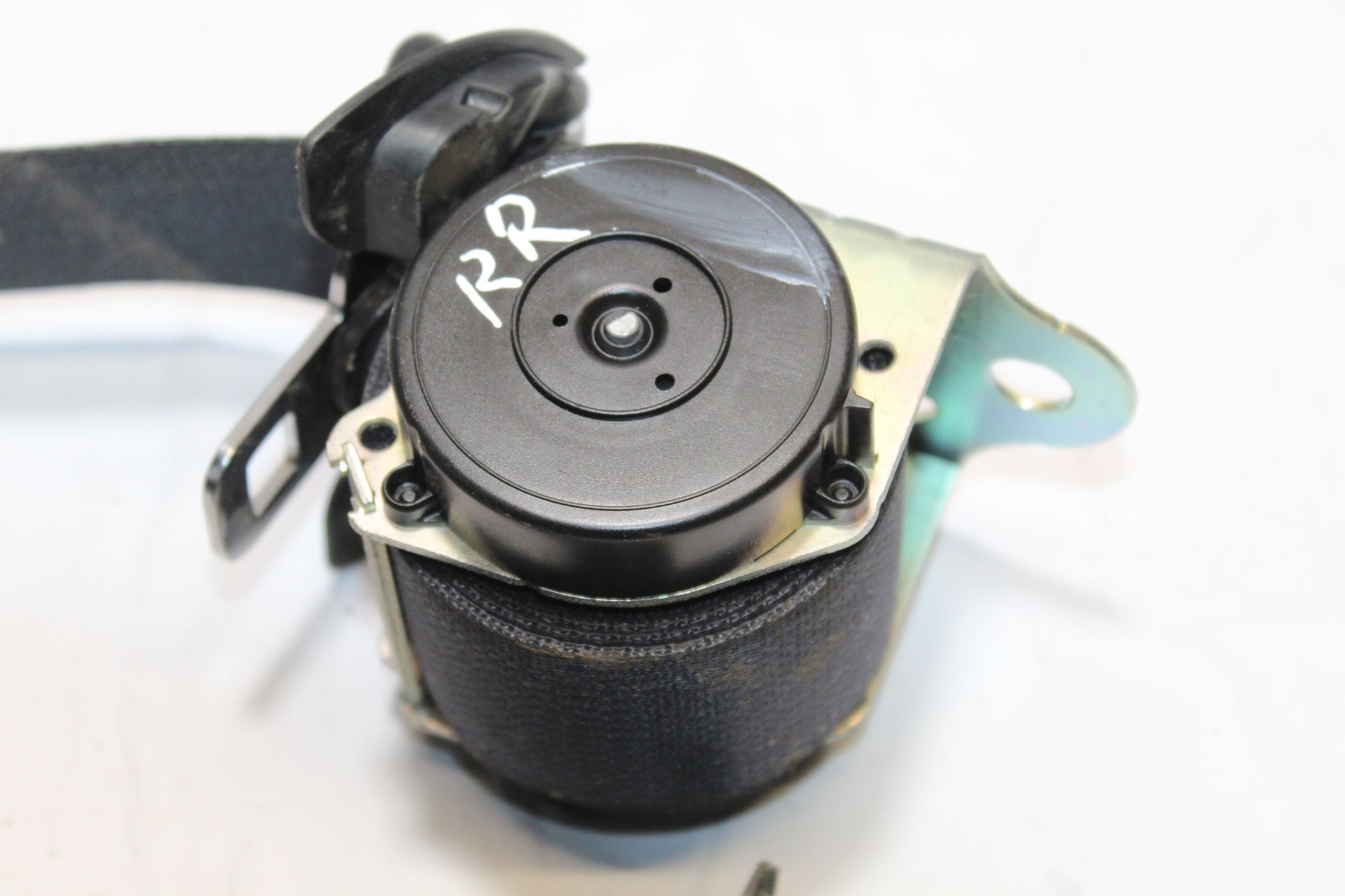 2012 MITSUBISHI OUTLANDER  Right side Rear Seat Belt 609213800