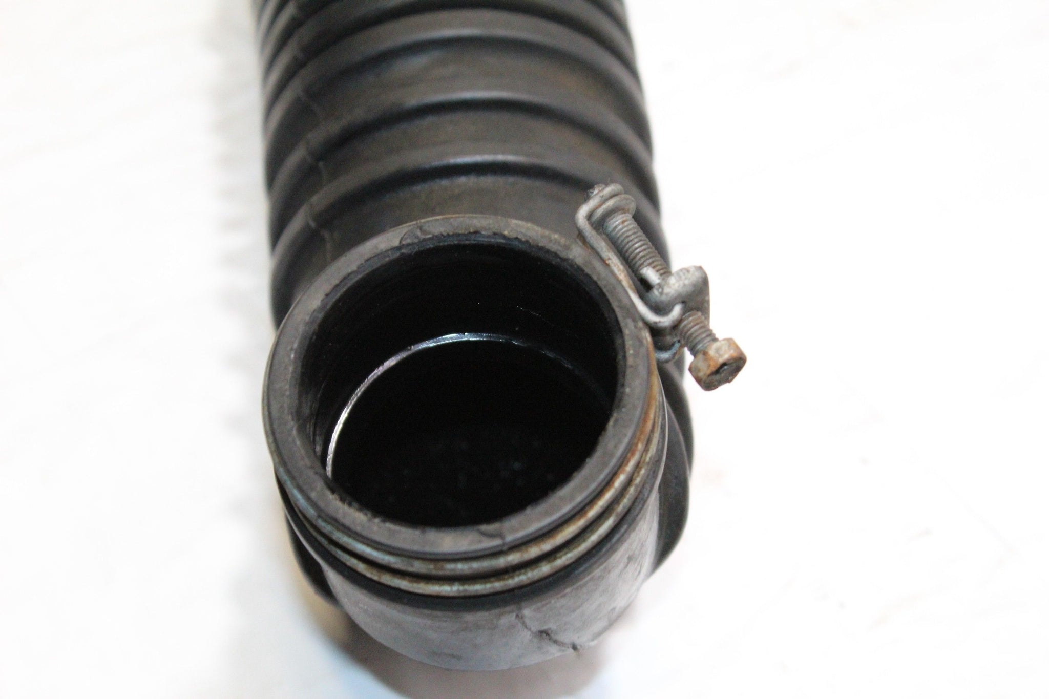 2005 MITSUBISHI SHOGUN 3.2 Air Intake Pipe Hose