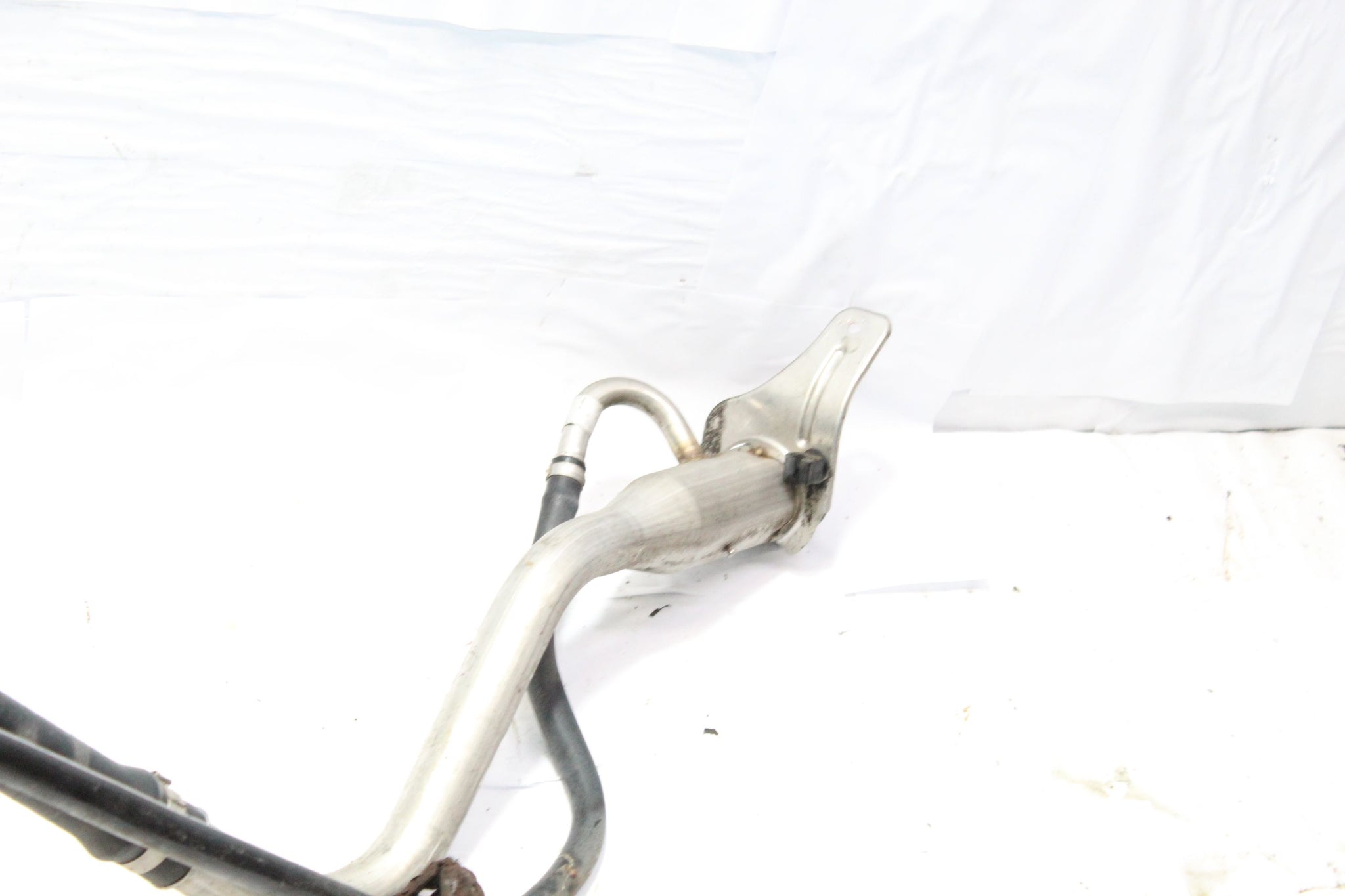 2010 LAND ROVER DISCOVERY 4 3.0 Diesel Fuel Filler Neck and Pipe