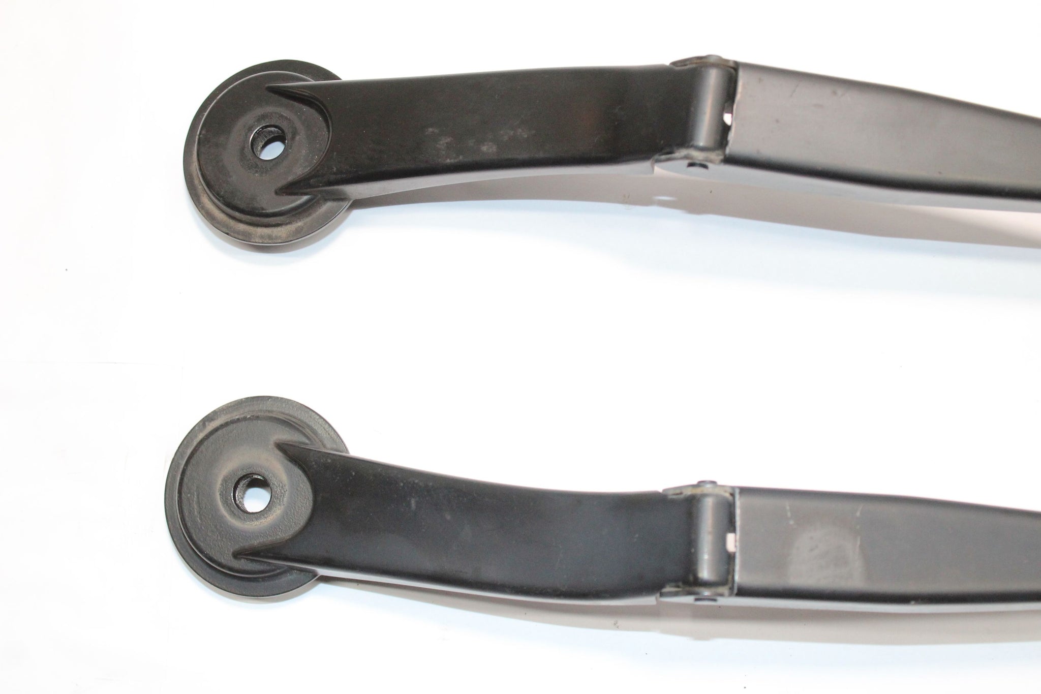 2016 FORD FOCUS MK3 Wiper Arm Pair