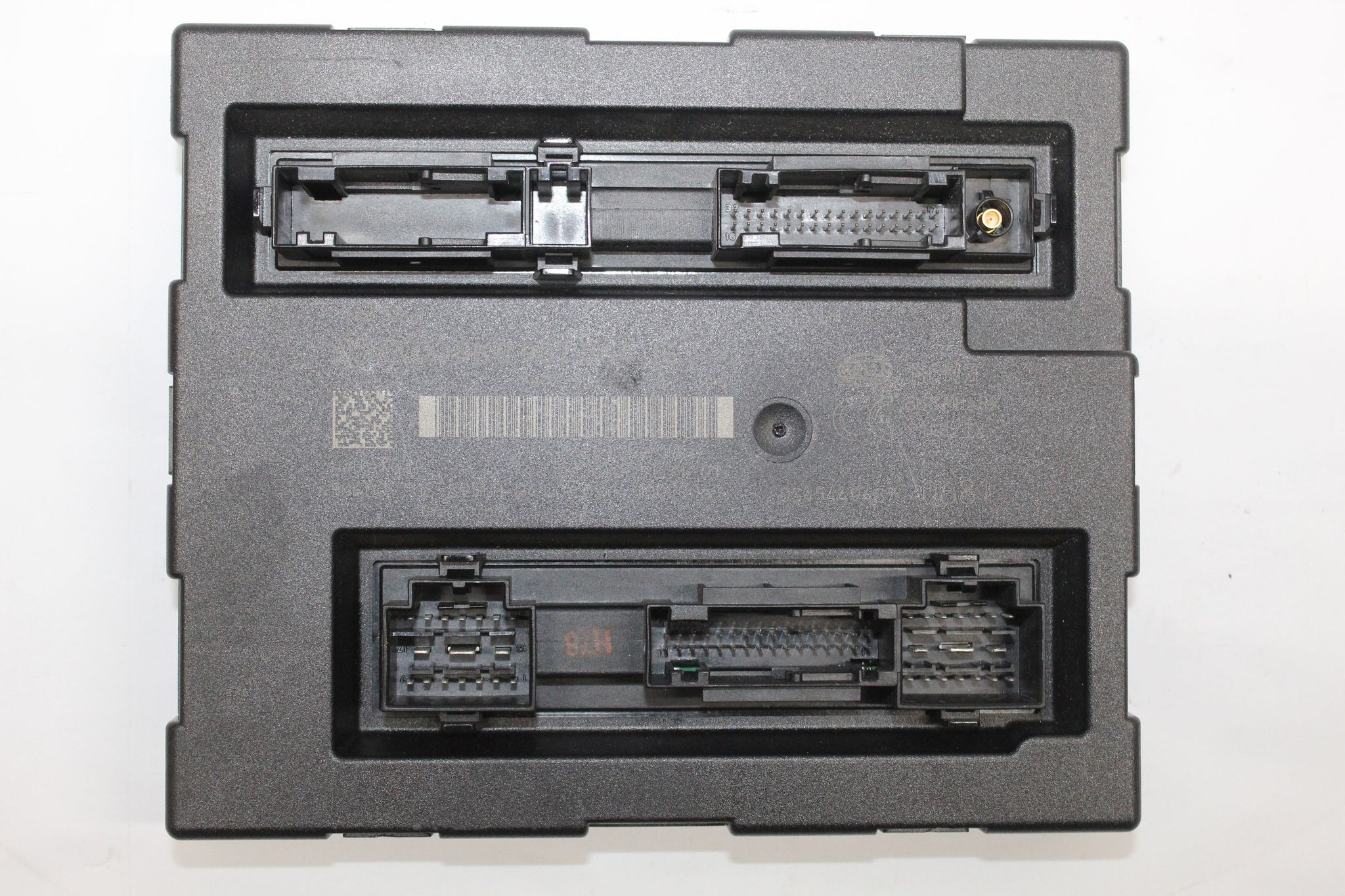 2014 AUDI A5 2.0 Comfort Control Convenience Module 8K0907064JE