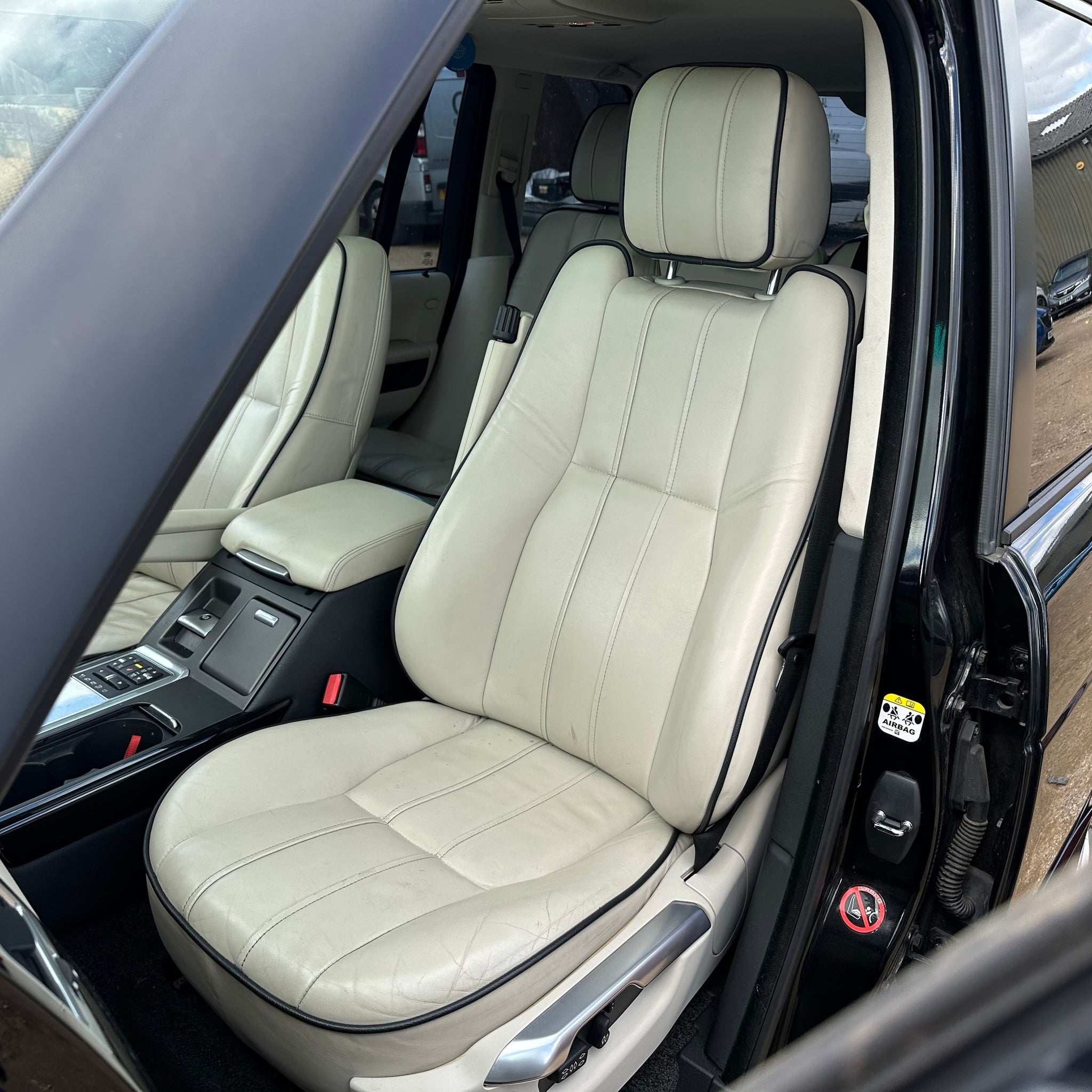 RANGE ROVER VOGUE L322 PASSENGER SIDE FRONT SEAT 2011