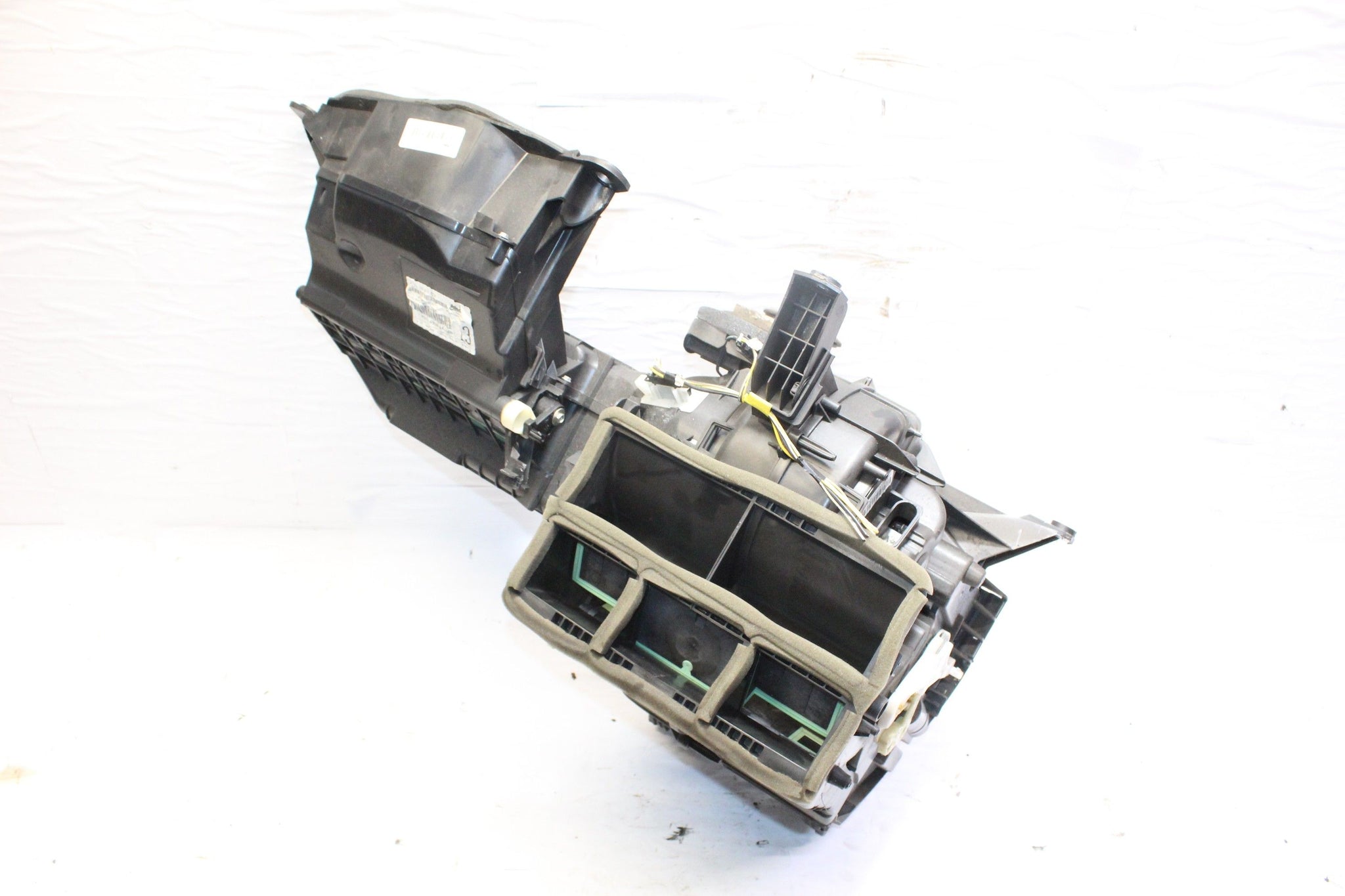 2011 Citroen C1 complete heater box (heater matrix and air con matrix)