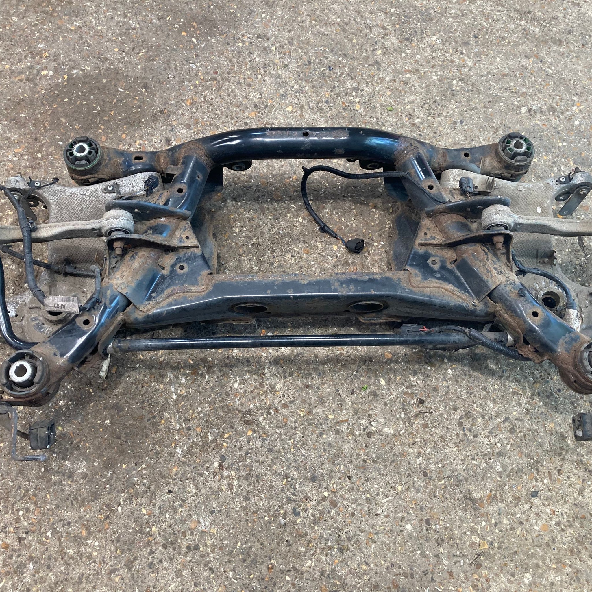 2015 LAND ROVER DISCOVERY SPORT 2.0 REAR SUBFRAME