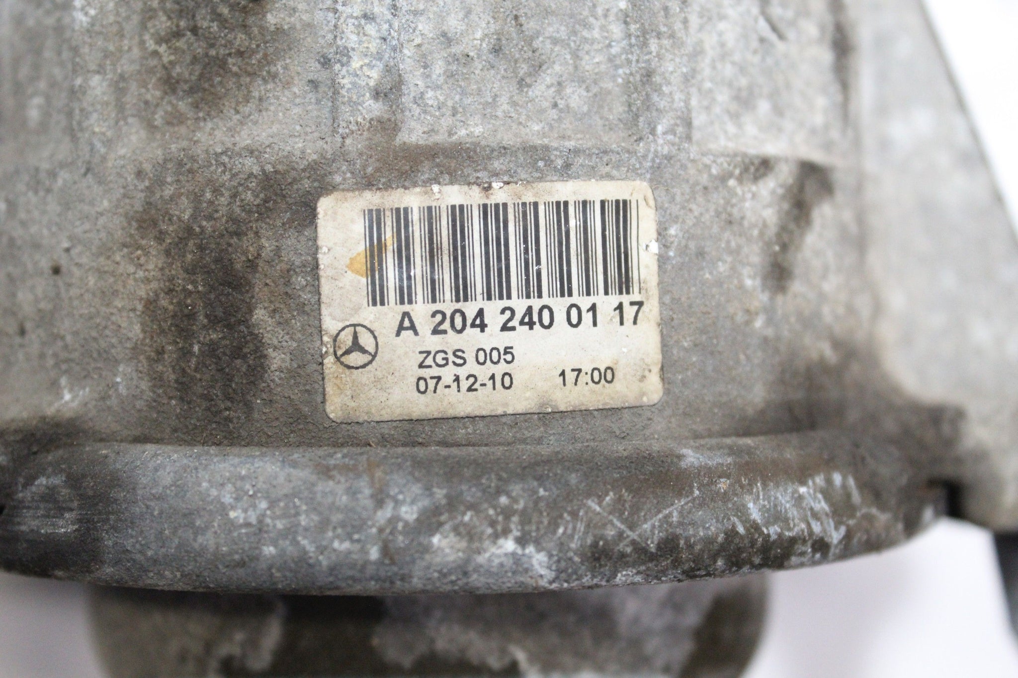 2011 Mercedes C Class W204 1.8 Petrol Engine Mount A2042400117