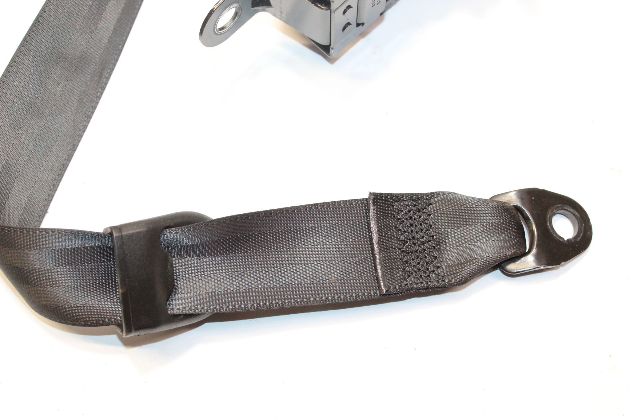 2018 SSANGYONG TURISMO Left side 3rd Row Seat Belt A16518005642