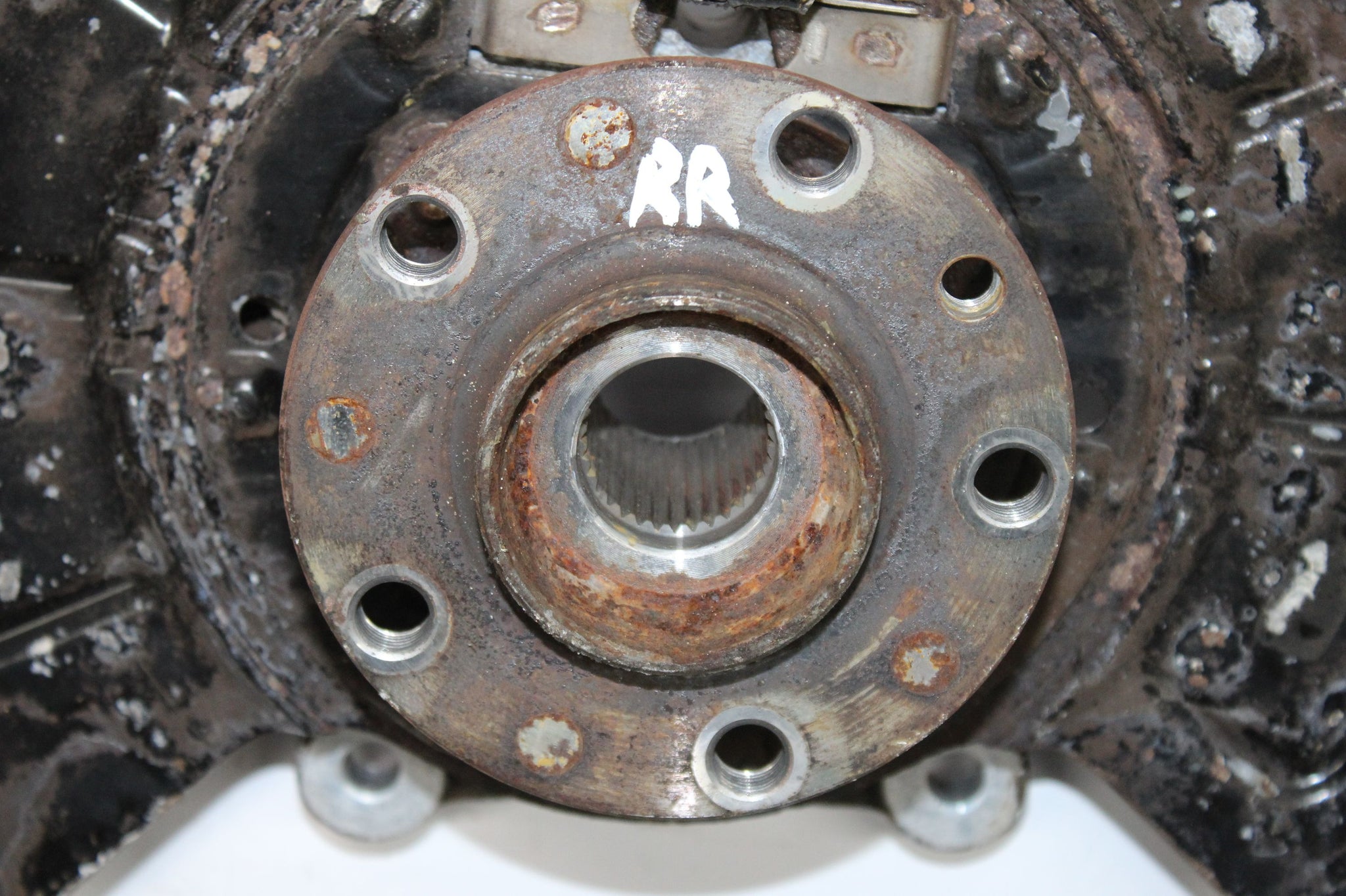 2016 MASERATI GHIBLI 3.0 Right side Rear Wheel Hub