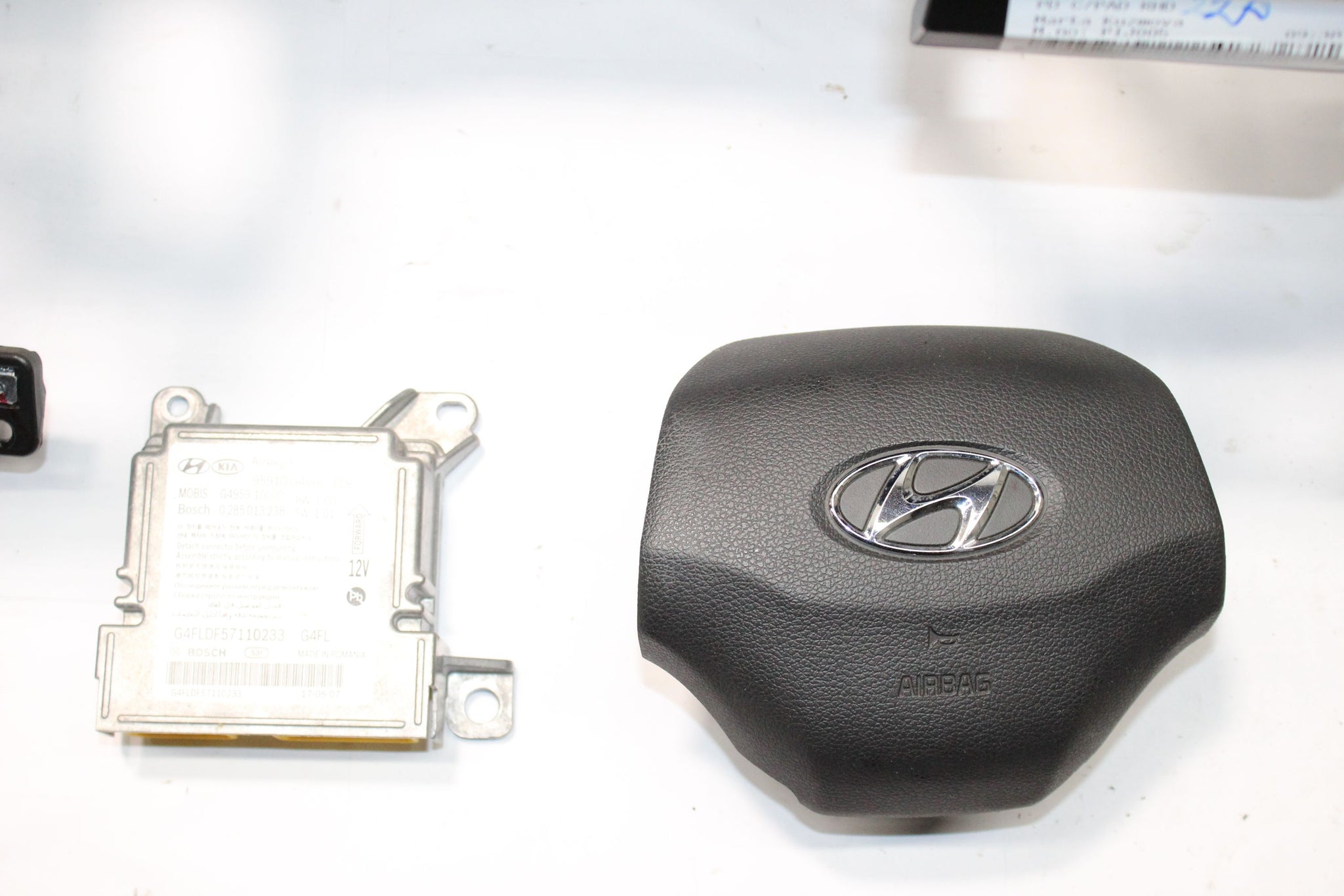 2017 HYUNDAI I30 MK3 Dashboard Kit Front Seat Belt