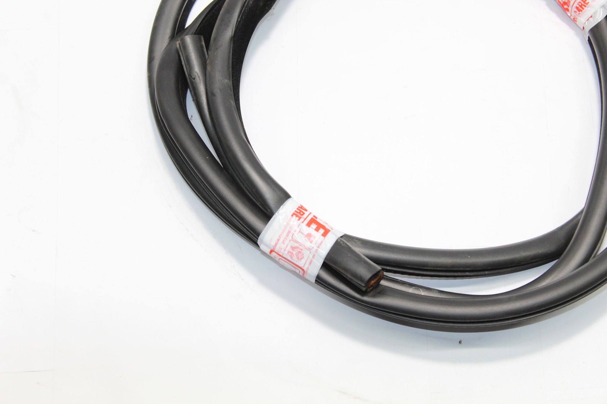 2011 RANGE ROVER VOGUE L322 Left side Rear Door Seal Rubber