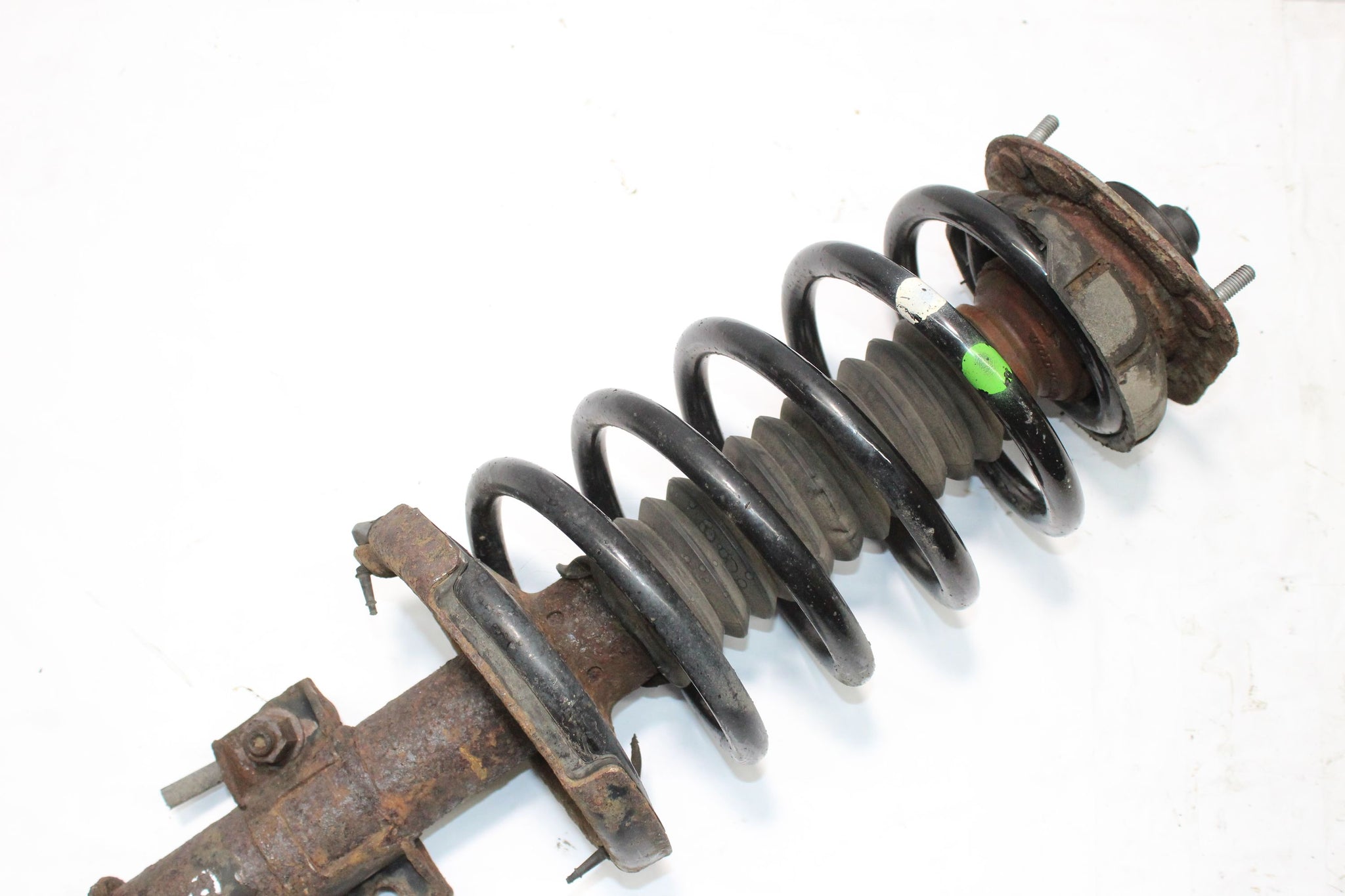 2010 VOLVO XC90 2.4 Right side Front Suspension Leg