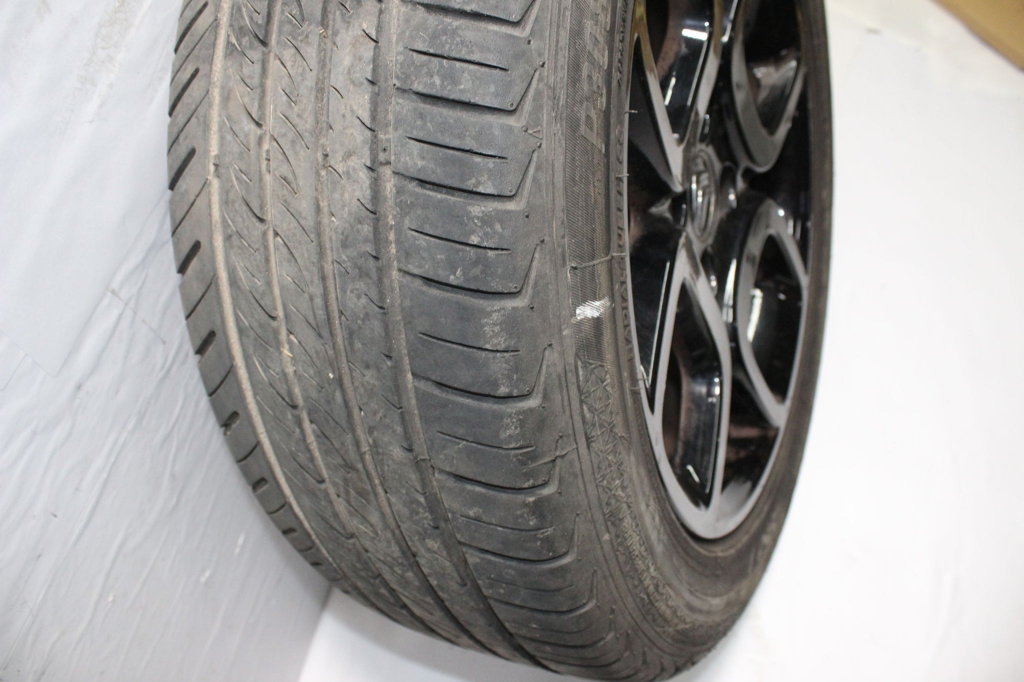 2018 CITROEN C4 CACTUS Alloy Wheel with Tyre 205 / 55 R16 5.5MM