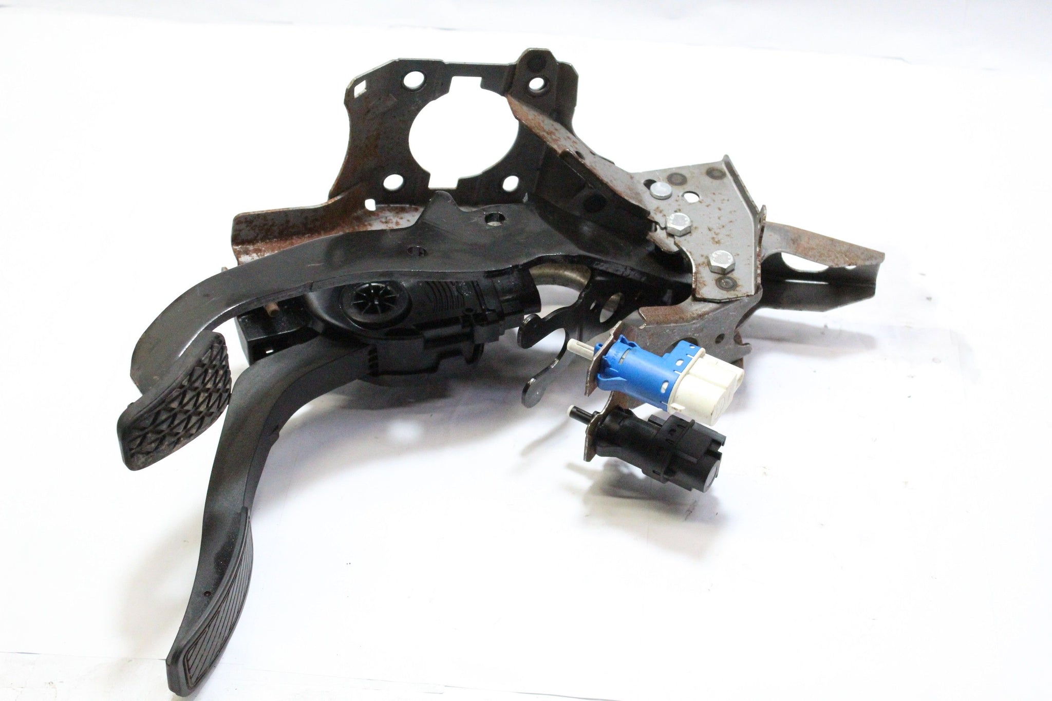 2013 FORD FIESTA 1.0 Brake Pedal and Accelerator Pedal Box 8V219F836AB